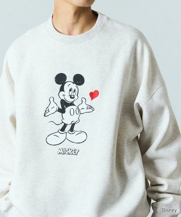 【フリークスストア/FREAK'S STORE】のDISNEY/ディズニー ミッキーマウス/別注 クルーネック プリントスウェット/Heart 【限定展開】 25AW インテリア・キッズ・メンズ・レディースファッション・服の通販 founy(ファニー) 　ファッション　Fashion　レディースファッション　Fashion for Women　トップス・カットソー　Cut & Sew Tops　レディースパーカー・カジュアルフーディー　Casual Hoodies & Sweatshirts　スウェット・クルーネックトップス　Sweatshirts & Crewnecks / Relaxed Fit Sweat Tops　カーゴパンツ　Cargo Pants, Utility Pants　キャラクター　Character, Licensed Characters　グラフィック　Graphic, Graphic Design　シンプル　Simple, Minimal　スウェット / スエット　Sweatshirt, Sweatwear　デニム　Denim, Jeans Material　定番　Standard, Basic Item　ビッグ　Big, Oversized　フィット　Fit, Slim Fit　プリント　Print, Printed Pattern　ボトム　Bottoms, Lower Wear　別注　Limited Edition, Custom Order　リラックス　Relax, Relaxed Fit　A/W・秋冬　Autumn/Winter　冬　Winter / This Winter　おすすめ　Recommended / Our Picks　2025年　2025　2025-2026秋冬・A/W　Autumn/Winter 2025–26 AW25–26　アッシュグレー|ID: prp329100004785174 ipo3291000000035218818