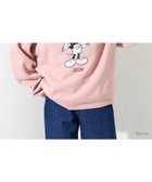 【フリークスストア/FREAK'S STORE】のDISNEY/ディズニー ミッキーマウス/別注 クルーネック プリントスウェット/Heart 【限定展開】 25AW 人気、トレンドファッション・服の通販 founy(ファニー) ファッション Fashion レディースファッション Fashion for Women トップス・カットソー Cut & Sew Tops レディースパーカー・カジュアルフーディー Casual Hoodies & Sweatshirts スウェット・クルーネックトップス Sweatshirts & Crewnecks / Relaxed Fit Sweat Tops カーゴパンツ Cargo Pants, Utility Pants キャラクター Character, Licensed Characters グラフィック Graphic, Graphic Design シンプル Simple, Minimal スウェット / スエット Sweatshirt, Sweatwear デニム Denim, Jeans Material 定番 Standard, Basic Item ビッグ Big, Oversized フィット Fit, Slim Fit プリント Print, Printed Pattern ボトム Bottoms, Lower Wear 別注 Limited Edition, Custom Order リラックス Relax, Relaxed Fit A/W・秋冬 Autumn/Winter 冬 Winter / This Winter おすすめ Recommended / Our Picks 2025年 2025 2025-2026秋冬・A/W Autumn/Winter 2025–26 AW25–26 thumbnail ピンク|ID: prp329100004785174 ipo3291000000035218820