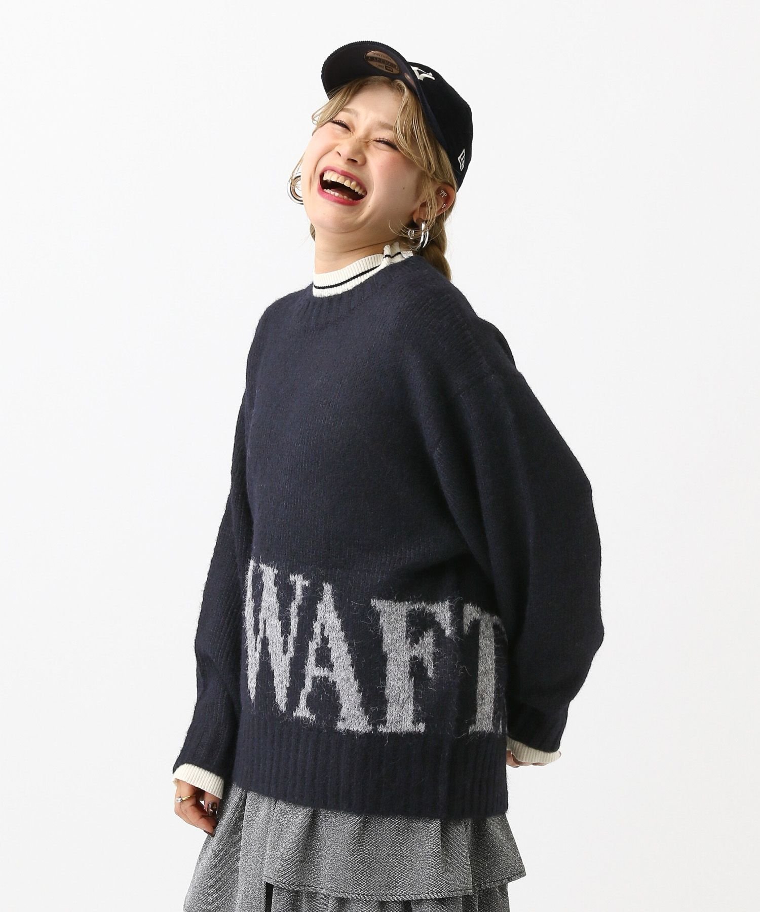 【レプシィム ローリーズファーム/LEPSIM LOWRYS FARM】の3ゲージヴィンテージロゴプルオーバー インテリア・キッズ・メンズ・レディースファッション・服の通販 founy(ファニー) 　ファッション　Fashion　レディースファッション　Fashion for Women　トップス・カットソー　Cut & Sew Tops　カジュアルプルオーバー・ニットトップス　Pullovers & Knit Tops / Casual Pullovers　おすすめ　Recommended / Our Picks　シンプル　Simple, Minimal　トレンド　Trend, Trending Now　フロント　Front, Front Design　モチーフ　Motif, Design Theme　ルーズ　Loose, Oversized　ヴィンテージ　Vintage Style　ネイビー88|ID: prp329100004785185 ipo3291000000035048432