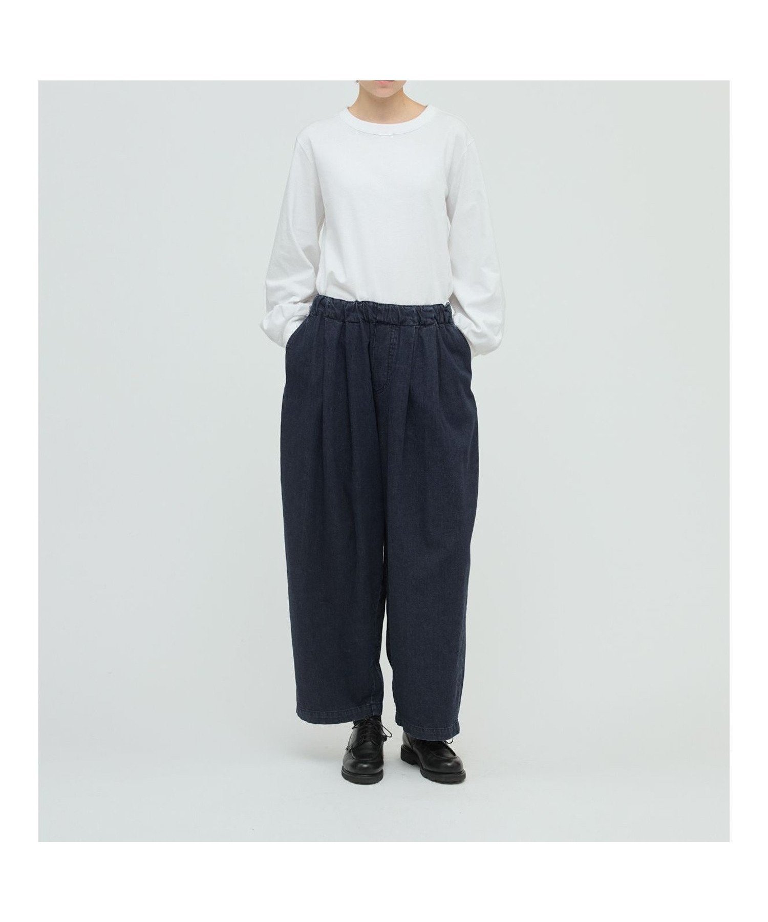 【マーコート/MARcourt】のmizuiro ind デニムタックワイドパンツ インテリア・キッズ・メンズ・レディースファッション・服の通販 founy(ファニー) 　ファッション　Fashion　レディースファッション　Fashion for Women　パンツ　Pants & Trousers　セットアップ　Set-Up, Coordinated Outfit　デニム　Denim, Jeans Material　ベスト　Vest, Waistcoat　ポケット　Pocket, Pocket Detail　リラックス　Relax, Relaxed Fit　ルーズ　Loose, Oversized　ワイド　Wide, Wide Fit　人気　Popular, Best Seller　ワンウォッシュ|ID: prp329100004785215 ipo3291000000034935107