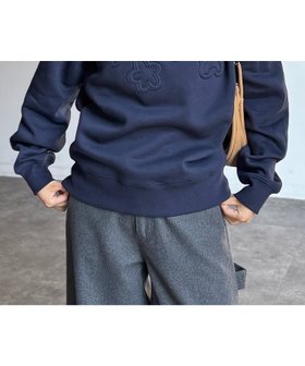 【シーピーシーエム/CPCM】の裏起毛お花アップリケスウェット 人気、トレンドファッション・服の通販 founy(ファニー) ファッション Fashion レディースファッション Fashion for Women トップス・カットソー Cut & Sew Tops レディースパーカー・カジュアルフーディー Casual Hoodies & Sweatshirts スウェット・クルーネックトップス Sweatshirts & Crewnecks / Relaxed Fit Sweat Tops シンプル Simple, Minimal スニーカー Sneakers, Trainers フラワー Flower, Floral プリント Print, Printed Pattern プリーツ Pleats, Pleated レトロ Retro, Vintage Style 冬 Winter / This Winter |ID:prp329100004785216