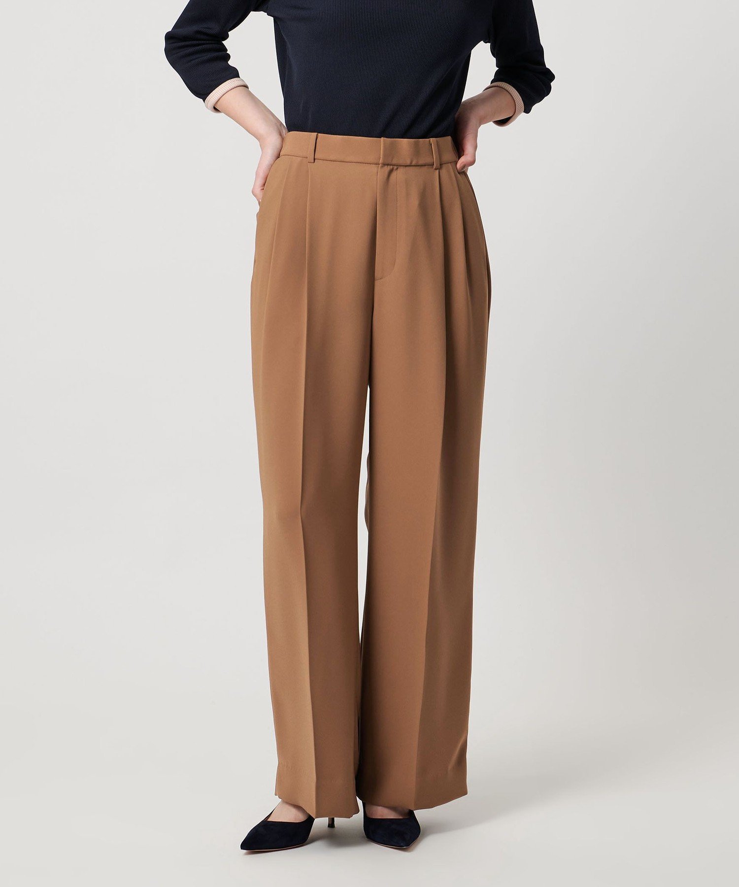 【ユナイテッドアローズ/UNITED ARROWS】の2タック ワイドパンツ-UVカット 接触冷感 吸水速乾 帯電防止 ウォッシャブル- インテリア・キッズ・メンズ・レディースファッション・服の通販 founy(ファニー) ファッション Fashion レディースファッション Fashion for Women パンツ Pants & Trousers ウォッシャブル Machine Washable エレガント 上品 Elegant 吸水 Absorbent, Quick-Dry ストレート Straight, Straight Cut ドレープ Drape, Draping Fabric フィット Fit, Slim Fit ワイド Wide, Wide Fit BEIGE|ID: prp329100004785243 ipo3291000000034868684