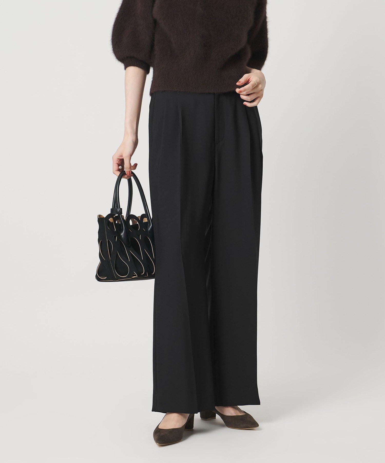 【ユナイテッドアローズ/UNITED ARROWS】の2タック ワイドパンツ-UVカット 接触冷感 吸水速乾 帯電防止 ウォッシャブル- インテリア・キッズ・メンズ・レディースファッション・服の通販 founy(ファニー) ファッション Fashion レディースファッション Fashion for Women パンツ Pants & Trousers ウォッシャブル Machine Washable エレガント 上品 Elegant 吸水 Absorbent, Quick-Dry ストレート Straight, Straight Cut ドレープ Drape, Draping Fabric フィット Fit, Slim Fit ワイド Wide, Wide Fit BLACK|ID: prp329100004785243 ipo3291000000034868685