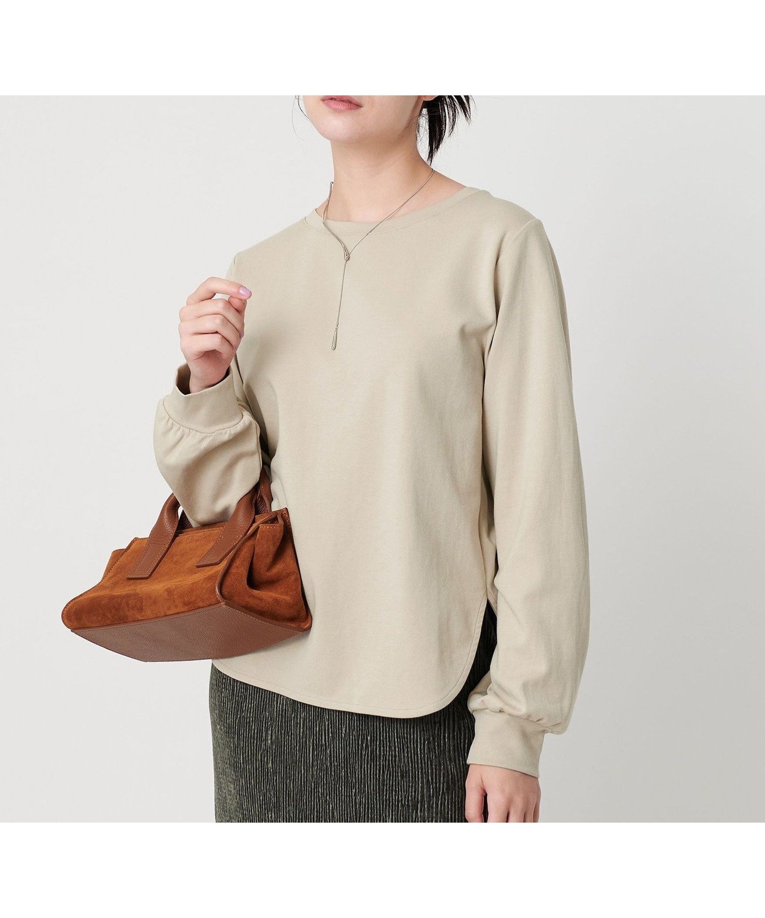 【ビューティ&ユース ユナイテッドアローズ/BEAUTY&YOUTH / UNITED ARROWS】のポンチ ラウンドヘム カットソー インテリア・キッズ・メンズ・レディースファッション・服の通販 founy(ファニー) 　ファッション　Fashion　レディースファッション　Fashion for Women　トップス・カットソー　Cut & Sew Tops　カットソー・ベーシックTシャツ　Cut-and-Sewn Tops / Stretch Tees & Basics　カットソー　Cut and Sewn Top　ギャザー　Gathered, Ruffled　シンプル　Simple, Minimal　スラックス　Slacks, Dress Pants　デニム　Denim, Jeans Material　定番　Standard, Basic Item　ボトム　Bottoms, Lower Wear　ヨーク　Yoke, Yoke Design　おすすめ　Recommended / Our Picks　エレガント 上品　Elegant　NATURAL|ID: prp329100004785281 ipo3291000000034932419