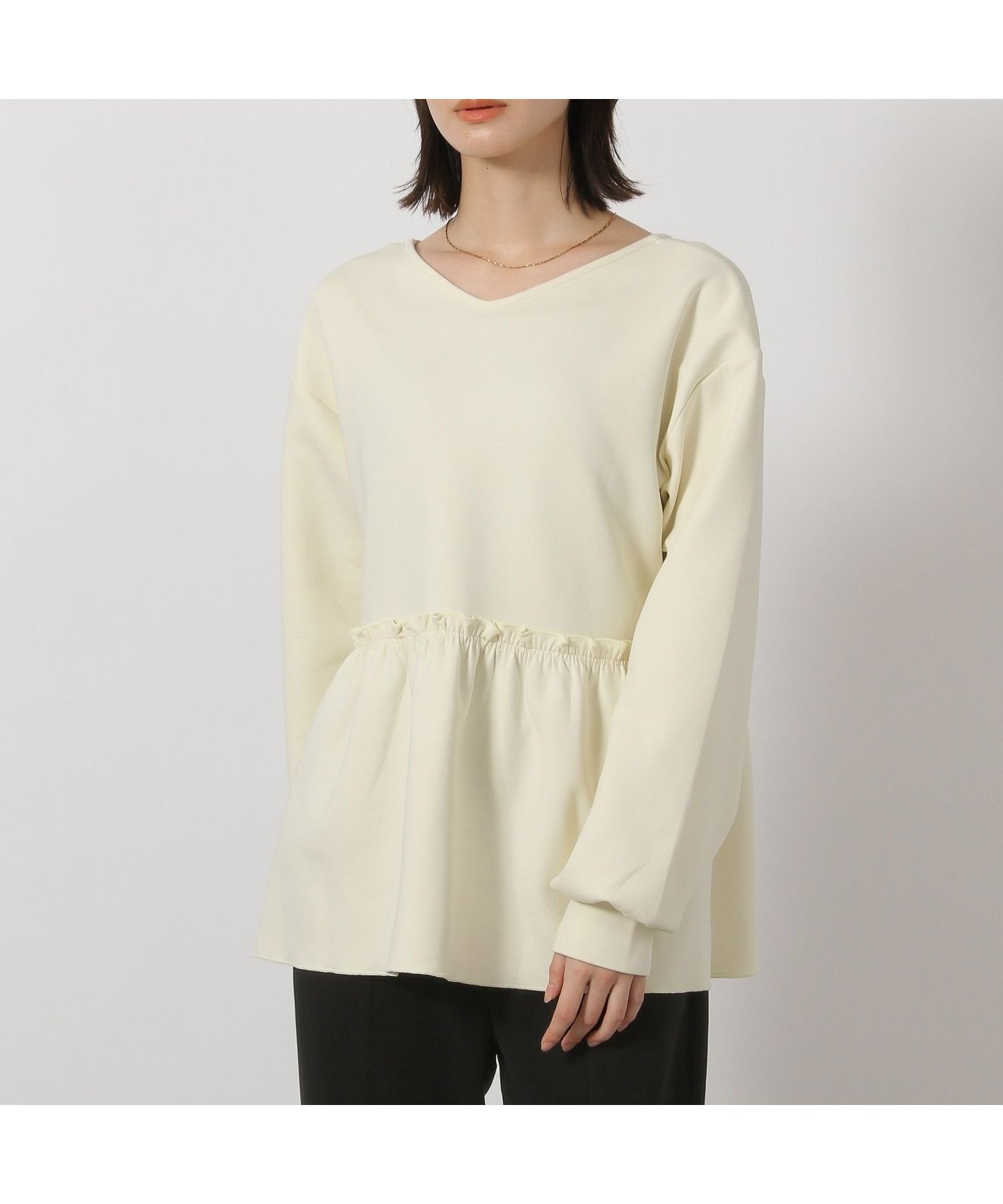 【ラコレ/LAKOLE】の2WAYフリルティアードプルオーバー インテリア・キッズ・メンズ・レディースファッション・服の通販 founy(ファニー) 　ファッション　Fashion　レディースファッション　Fashion for Women　トップス・カットソー　Cut & Sew Tops　カジュアルプルオーバー・ニットトップス　Pullovers & Knit Tops / Casual Pullovers　おすすめ　Recommended / Our Picks　ギャザー　Gathered, Ruffled　ストレッチ　Stretch, Stretchy Fabric　タートル　Turtleneck, Turtle Collar　ボトム　Bottoms, Lower Wear　アイボリー|ID: prp329100004785316 ipo3291000000034795867