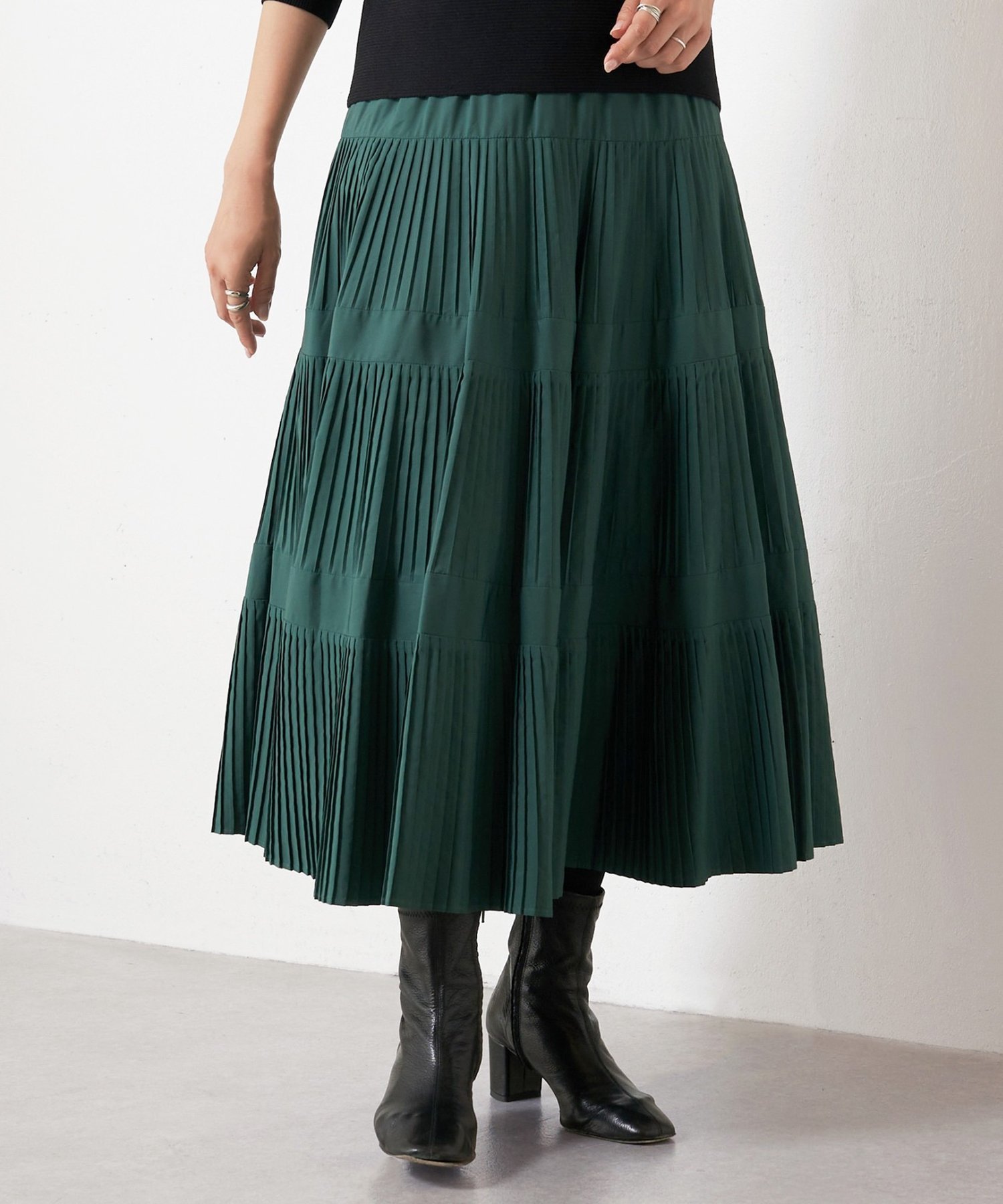 【ビアズリー/BEARDSLEY】のプリーツティアードスカート インテリア・キッズ・メンズ・レディースファッション・服の通販 founy(ファニー) ファッション Fashion レディースファッション Fashion for Women スカート Skirts ティアードスカート Tiered Skirts おすすめ Recommended / Our Picks カットソー Cut and Sewn Top フェミニン Feminine, Girly ブルゾン Blouson, Bomber Jacket プリーツ Pleats, Pleated エレガント 上品 Elegant ダークグリーン|ID: prp329100004785361 ipo3291000000034738409