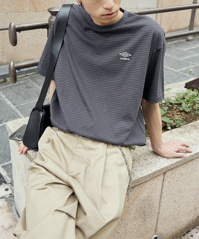 【フリークスストア/FREAK'S STORE】の別注 UMBRO ボーダークルーネックTシャツ/ボーダーTee/刺繍ロゴ/アンブロ/ユニセックス【限定展開】 25SS 人気、トレンドファッション・服の通販 founy(ファニー) ファッション Fashion レディースファッション Fashion for Women トップス・カットソー Cut & Sew Tops シャツ・ブラウス・オフィスカジュアル Elegant Blouses & Button-Ups ロングTシャツ・Tシャツ Longline T-Shirts & Tees 2025年 2025 2025春夏・S/S Spring/Summer 2025 SS25 シンプル Simple, Minimal ボーダー Border, Stripe 別注 Limited Edition, Custom Order 夏 Summer S/S・春夏 SS, Spring/Summer, Warm Season other-1|ID: prp329100004785388 ipo3291000000034837227