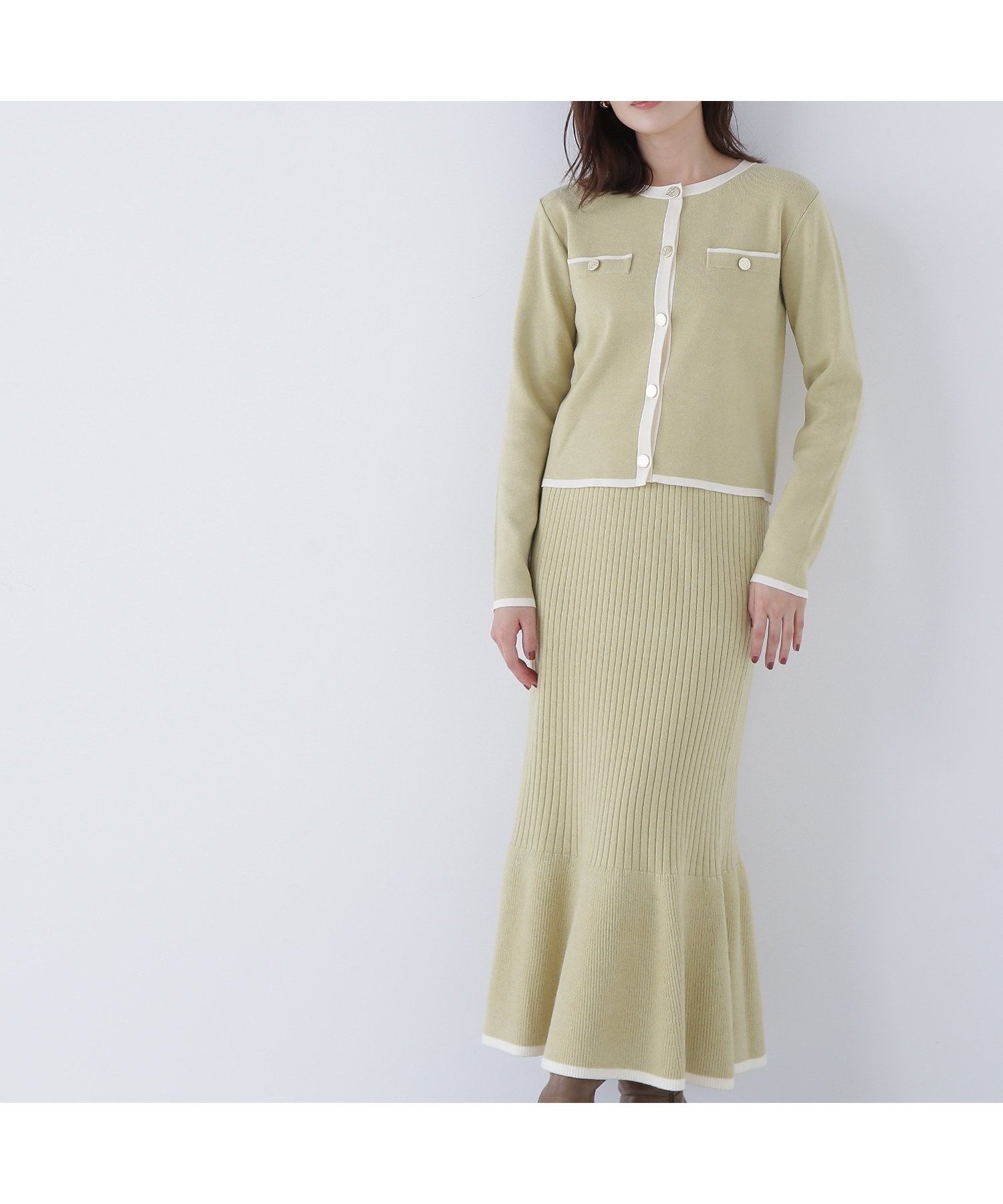 【ナチュラル ビューティー ベーシック/NATURAL BEAUTY BASIC】のバイカラーニットジャケット スカート 人気、トレンドファッション・服の通販 founy(ファニー) ファッション Fashion レディースファッション Fashion for Women アウター Coat / Outerwear Collection レディースジャケット・軽アウター Jackets おすすめ Recommended / Our Picks カーディガン Cardigan, Knitwear コンパクト Compact, Small Size セットアップ Set-Up, Coordinated Outfit フィット Fit, Slim Fit エレガント 上品 Elegant ビジネス 仕事 通勤 Business / Work / Commuting other-1|ID: prp329100004785428 ipo3291000000034881135