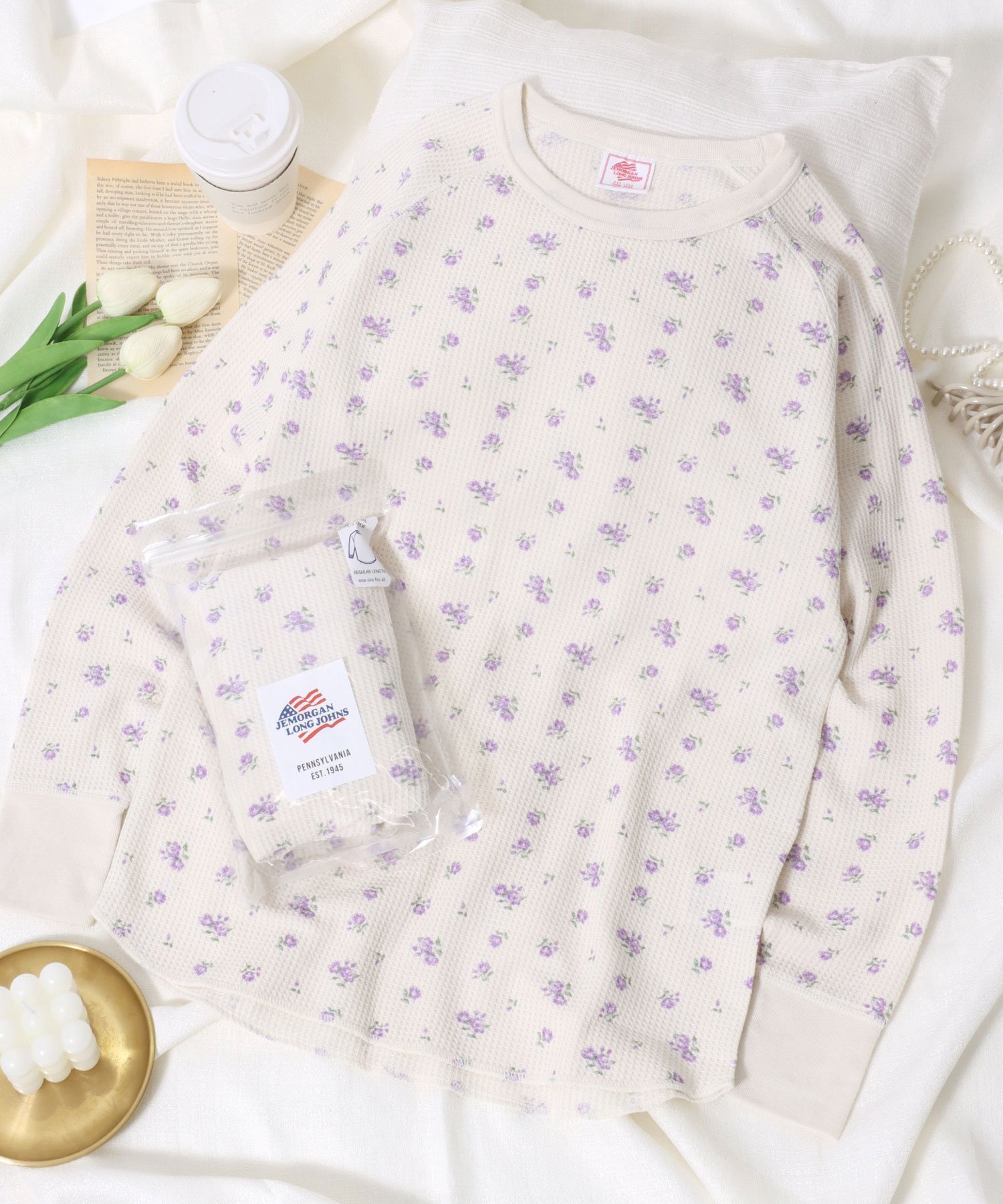 【サロン ハミュー/salong hameu】のJEMORGAN ジェーイーモーガン 花柄 総柄 ワッフル 長袖 Tシャツ レディース サーマル ロンT インテリア・キッズ・メンズ・レディースファッション・服の通販 founy(ファニー) 　ファッション　Fashion　レディースファッション　Fashion for Women　トップス・カットソー　Cut & Sew Tops　シャツ・ブラウス・オフィスカジュアル　Elegant Blouses & Button-Ups　ロングTシャツ・Tシャツ　Longline T-Shirts & Tees　花柄・フラワープリント・モチーフ　Floral Prints & Motifs / Flower Pattern Tops　アウトドア　Outdoor Clothing　インナー　Innerwear　春　Spring　カーゴパンツ　Cargo Pants, Utility Pants　キャミワンピース　Cami Dress, Slip Dress　サーマル　Thermal, Waffle Knit　シンプル　Simple, Minimal　ジャケット　Jacket, Outerwear　スニーカー　Sneakers, Trainers　スパンコール　Sequins, Sequin Embellishment　スポーツ　Sports, Activewear　スリーブ　Sleeve, Long Sleeve / Short Sleeve　ダウン　Down, Puffer　デニム　Denim, Jeans Material　人気　Popular, Best Seller　長袖　Long Sleeve, Full Sleeve　バレエ　Ballet, Ballet Style　ビスチェ　Bustier, Corset Top　フィット　Fit, Slim Fit　フリル　Frill, Ruffle　プリント　Print, Printed Pattern　ベスト　Vest, Waistcoat　レース　Lace, Lace Fabric　ロング　Long, Long-Length　ホワイト系その他4|ID: prp329100004785446 ipo3291000000034788841