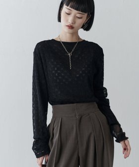 【パルグループ/PAL GROUP】の【Lui s】リバーシブルシアーレースプルオーバー 人気、トレンドファッション・服の通販 founy(ファニー) ファッション Fashion レディースファッション Fashion for Women トップス・カットソー Cut & Sew Tops カジュアルプルオーバー・ニットトップス Pullovers & Knit Tops / Casual Pullovers シアー Sheer, See-Through シンプル Simple, Minimal スラックス Slacks, Dress Pants デニム Denim, Jeans Material ボトム Bottoms, Lower Wear リバーシブル Reversible, Two-Sided レース Lace, Lace Fabric 再入荷 Restock / Back in Stock おすすめ Recommended / Our Picks エレガント 上品 Elegant |ID:prp329100004785480