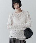 【パルグループ/PAL GROUP】の【Lui s】リバーシブルシアーレースプルオーバー 人気、トレンドファッション・服の通販 founy(ファニー) ファッション Fashion レディースファッション Fashion for Women トップス・カットソー Cut & Sew Tops カジュアルプルオーバー・ニットトップス Pullovers & Knit Tops / Casual Pullovers シアー Sheer, See-Through シンプル Simple, Minimal スラックス Slacks, Dress Pants デニム Denim, Jeans Material ボトム Bottoms, Lower Wear リバーシブル Reversible, Two-Sided レース Lace, Lace Fabric 再入荷 Restock / Back in Stock おすすめ Recommended / Our Picks エレガント 上品 Elegant thumbnail オフホワイト|ID: prp329100004785480 ipo3291000000034738915