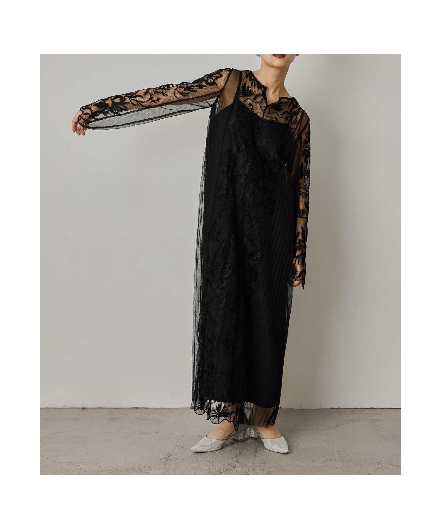 【ビーフラット/bflat】のエスニックサイドプリーツドレス Aライン マタニティ 妊婦 結婚式 同窓会 二次会 インテリア・キッズ・メンズ・レディースファッション・服の通販 founy(ファニー) 　ファッション　Fashion　レディースファッション　Fashion for Women　ワンピース　Dresses　フォーマル・パーティードレス・結婚式用ドレス　Elegant & Casual Dresses　エスニック　Ethnic Style　デコルテ　Décolleté, Neckline　プリーツ　Pleats, Pleated　レース　Lace, Lace Fabric　おすすめ　Recommended / Our Picks　結婚式　Wedding　披露宴　Wedding Reception　二次会　After Party　ブラック|ID: prp329100004785536 ipo3291000000035028574