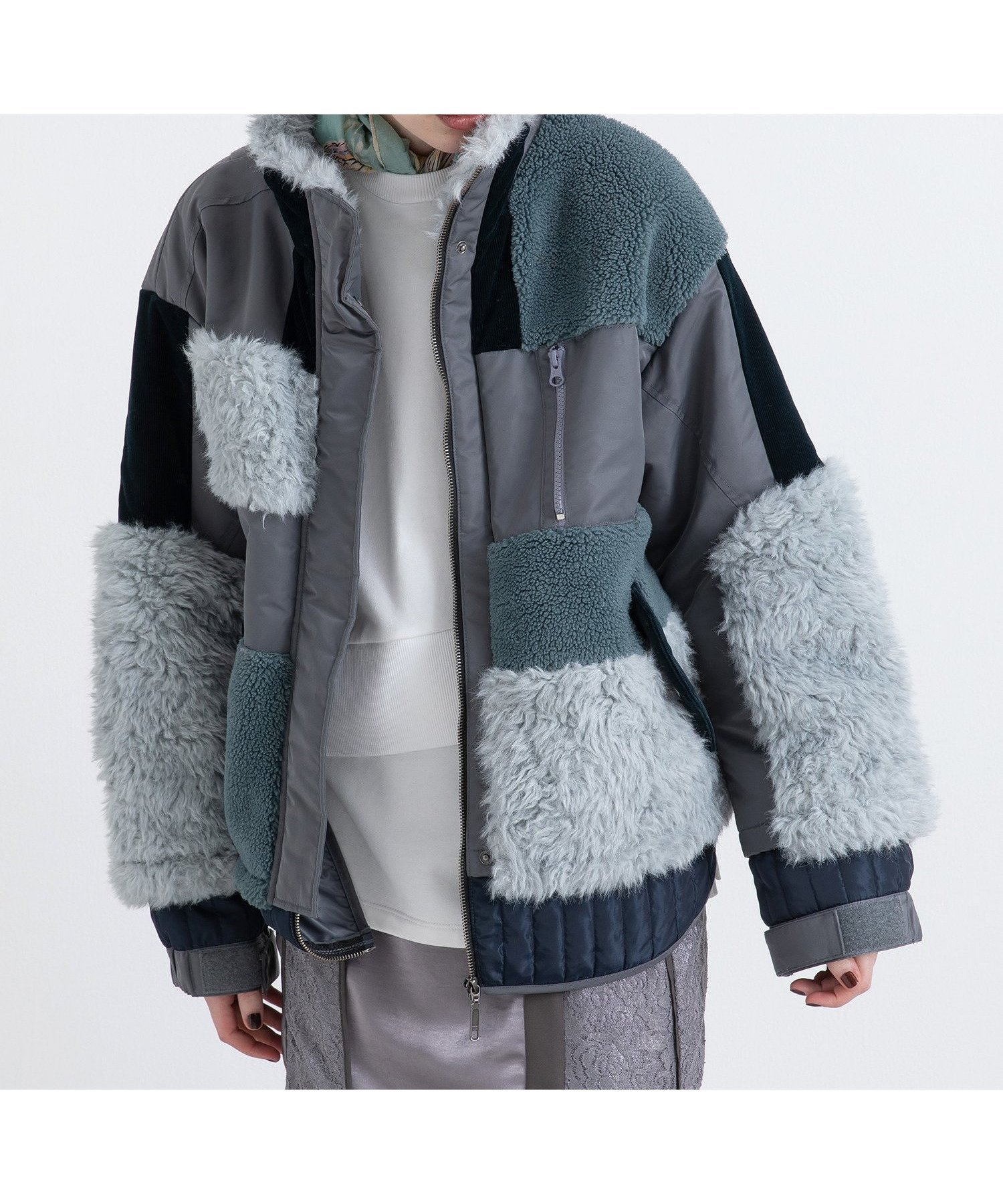【アウラアイラ/AULA AILA】のPATCHWORK LIKE BOA BLOUSON インテリア・キッズ・メンズ・レディースファッション・服の通販 founy(ファニー) 　ファッション　Fashion　レディースファッション　Fashion for Women　アウター　Coat / Outerwear Collection　ブルゾンジャケット・スポーティアウター　Blouson Jackets　冬　Winter / This Winter　キルティング　Quilted, Quilting　コーデュロイ　Corduroy, Cord Fabric　タフタ　Taffeta, Structured Fabric　パッチワーク　Patchwork, Mixed Fabric　ブルゾン　Blouson, Bomber Jacket　ポケット　Pocket, Pocket Detail　ランダム　Random, Irregular　リメイク　Remake, Reconstructed　A/W・秋冬　Autumn/Winter　GRAY×BLUE|ID: prp329100004785587 ipo3291000000035140748