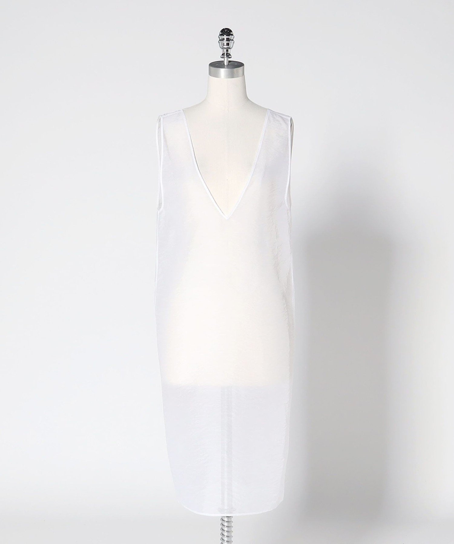 【ユナイテッドアローズ/UNITED ARROWS】のLOEFF オーガンジー Vネック ドレス インテリア・キッズ・メンズ・レディースファッション・服の通販 founy(ファニー) ファッション Fashion レディースファッション Fashion for Women トップス・カットソー Cut & Sew Tops Vネックトップス V-Neck Tops / V-Cut Neckline Shirts ワンピース Dresses フォーマル・パーティードレス・結婚式用ドレス Elegant & Casual Dresses オーガンジー Organza Fabric ガラス Glass, Glassware シアー Sheer, See-Through ドレス Dress, One-Piece レギンス Leggings, Stretch Pants アウトレット Outlet / Clearance WHITE|ID: prp329100004785621 ipo3291000000034739466