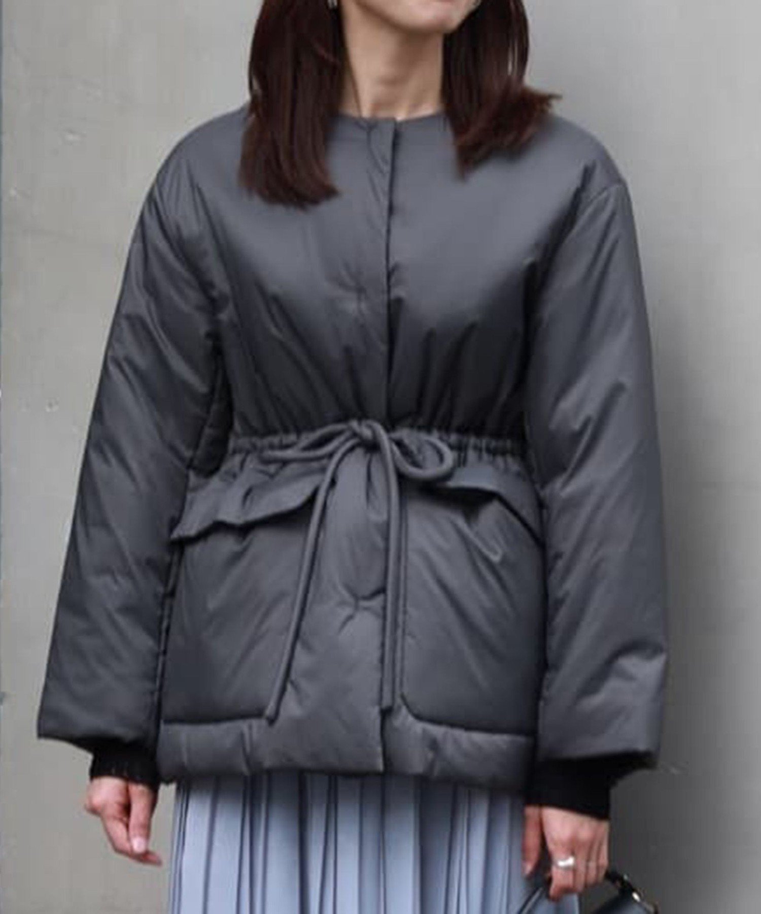 【トゥモローランド/TOMORROWLAND】のタイニーリップ ドロストショートコート インテリア・キッズ・メンズ・レディースファッション・服の通販 founy(ファニー) ファッション Fashion レディースファッション Fashion for Women アウター Coat / Outerwear Collection コート・ロングコート・ピーコート Long Coats, Peacoats & More アクリル Acrylic Material コーティング Coating, Coated Finish ショート Short, Short Length フォルム Silhouette, Form リップ Lip, Lip Motif エレガント 上品 Elegant 17 グレー|ID: prp329100004785646 ipo3291000000034830700