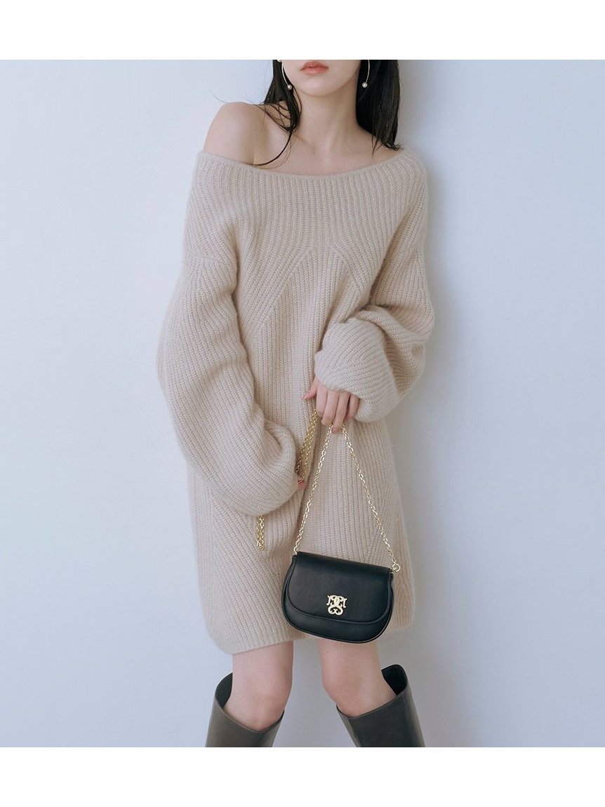 【スナイデル/SNIDEL】のラクーンミニニットワンピース インテリア・キッズ・メンズ・レディースファッション・服の通販 founy(ファニー) 　ファッション　Fashion　レディースファッション　Fashion for Women　ワンピース　Dresses　ニットワンピース　Knit Dresses　ウェーブ　Wavy Pattern　スマート　Smart, Elegant　定番　Standard, Basic Item　人気　Popular, Best Seller　おすすめ　Recommended / Our Picks　LBEG[035]|ID: prp329100004785678 ipo3291000000034831807