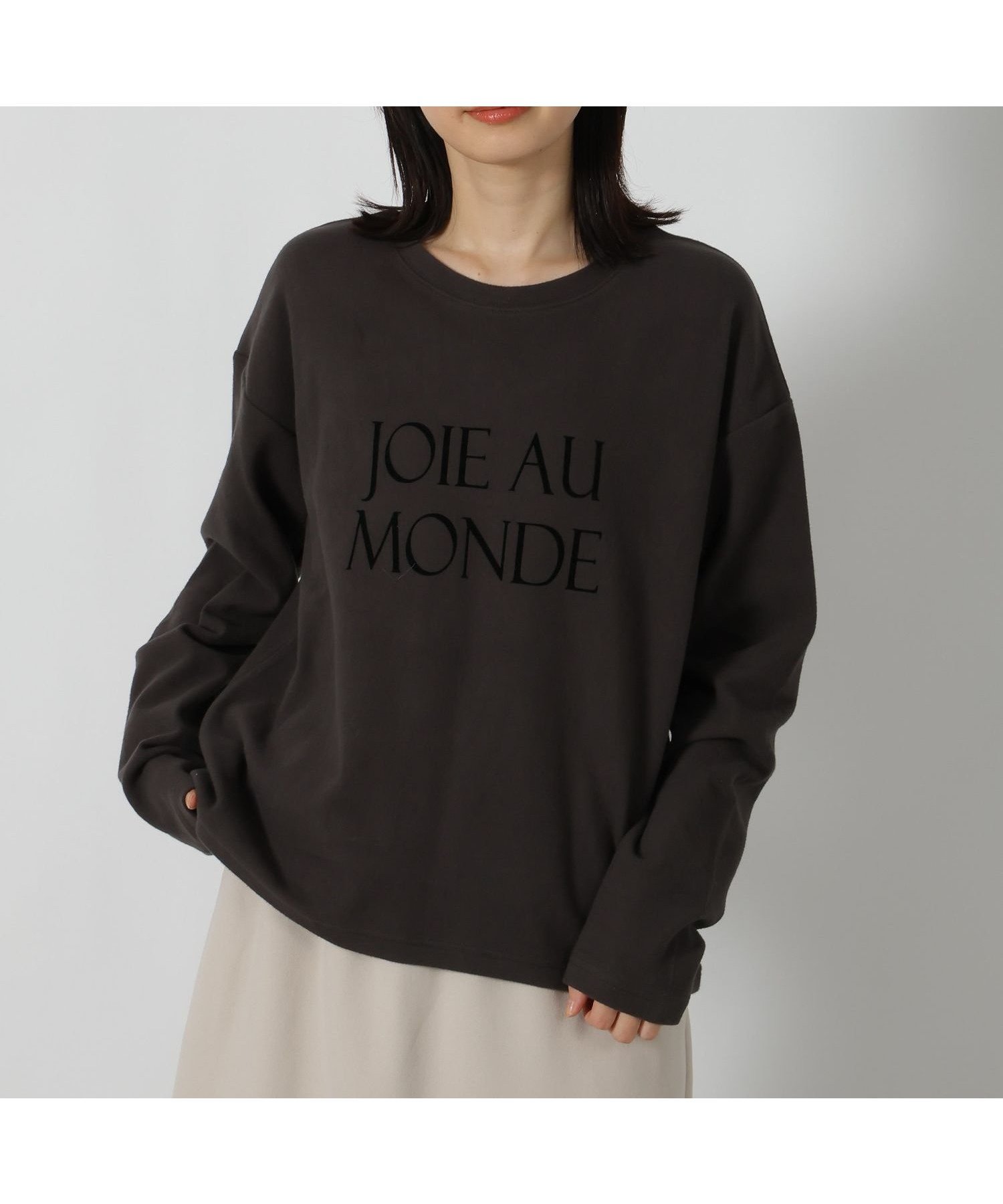 【ラコレ/LAKOLE】のスムースロゴ長袖T インテリア・キッズ・メンズ・レディースファッション・服の通販 founy(ファニー) 　ファッション　Fashion　レディースファッション　Fashion for Women　トップス・カットソー　Cut & Sew Tops　インナー　Innerwear　カットソー　Cut and Sewn Top　カーディガン　Cardigan, Knitwear　フロント　Front, Front Design　リラックス　Relax, Relaxed Fit　長袖　Long Sleeve, Full Sleeve　チャコール|ID: prp329100004785704 ipo3291000000034938034