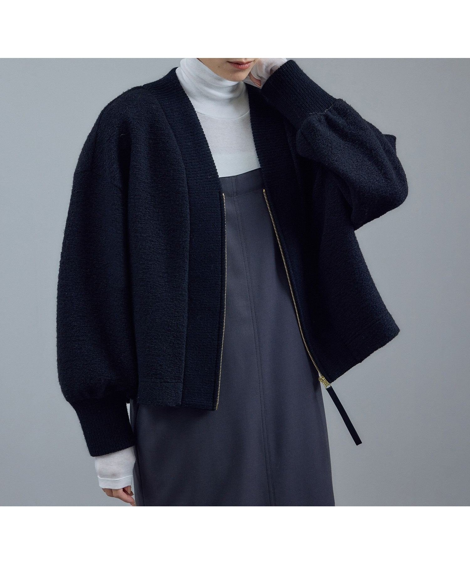 【サロン アダム エ ロペ/SALON adam et rope'】の【WEB限定】イタリアンエアリーブルゾン インテリア・キッズ・メンズ・レディースファッション・服の通販 founy(ファニー) 　ファッション　Fashion　レディースファッション　Fashion for Women　アウター　Coat / Outerwear Collection　ブルゾンジャケット・スポーティアウター　Blouson Jackets　イタリア　Italy　インナー　Innerwear　カーディガン　Cardigan, Knitwear　軽量　Lightweight, Ultra Light　スリム　Slim, Slim Fit　スリーブ　Sleeve, Long Sleeve / Short Sleeve　タイトスカート　Pencil Skirt, Tight Skirt　フィット　Fit, Slim Fit　フレア　Flare, Flared　ブルゾン　Blouson, Bomber Jacket　防寒　Cold Protection, Winter-Ready　マフラー　Scarf, Muffler　リブニット　Rib Knit, Ribbed Knit　ワイド　Wide, Wide Fit　A/W・秋冬　Autumn/Winter　おすすめ　Recommended / Our Picks　エレガント 上品　Elegant　ブラック(01)|ID: prp329100004785705 ipo3291000000035045907