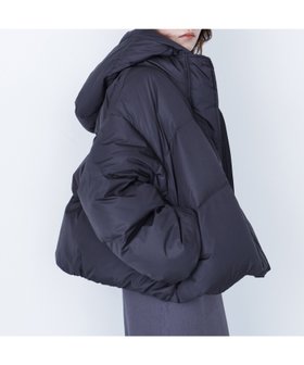 【ナチュラル ビューティー ベーシック/NATURAL BEAUTY BASIC】のショートフードダウン 人気、トレンドファッション・服の通販 founy(ファニー) ファッション Fashion レディースファッション Fashion for Women ギャザー Gathered, Ruffled スタンド Stand Collar, Upright Stand ダウン Down, Puffer ドローコード Drawcord, Drawstring Cord フォルム Silhouette, Form 人気 Popular, Best Seller |ID:prp329100004785784