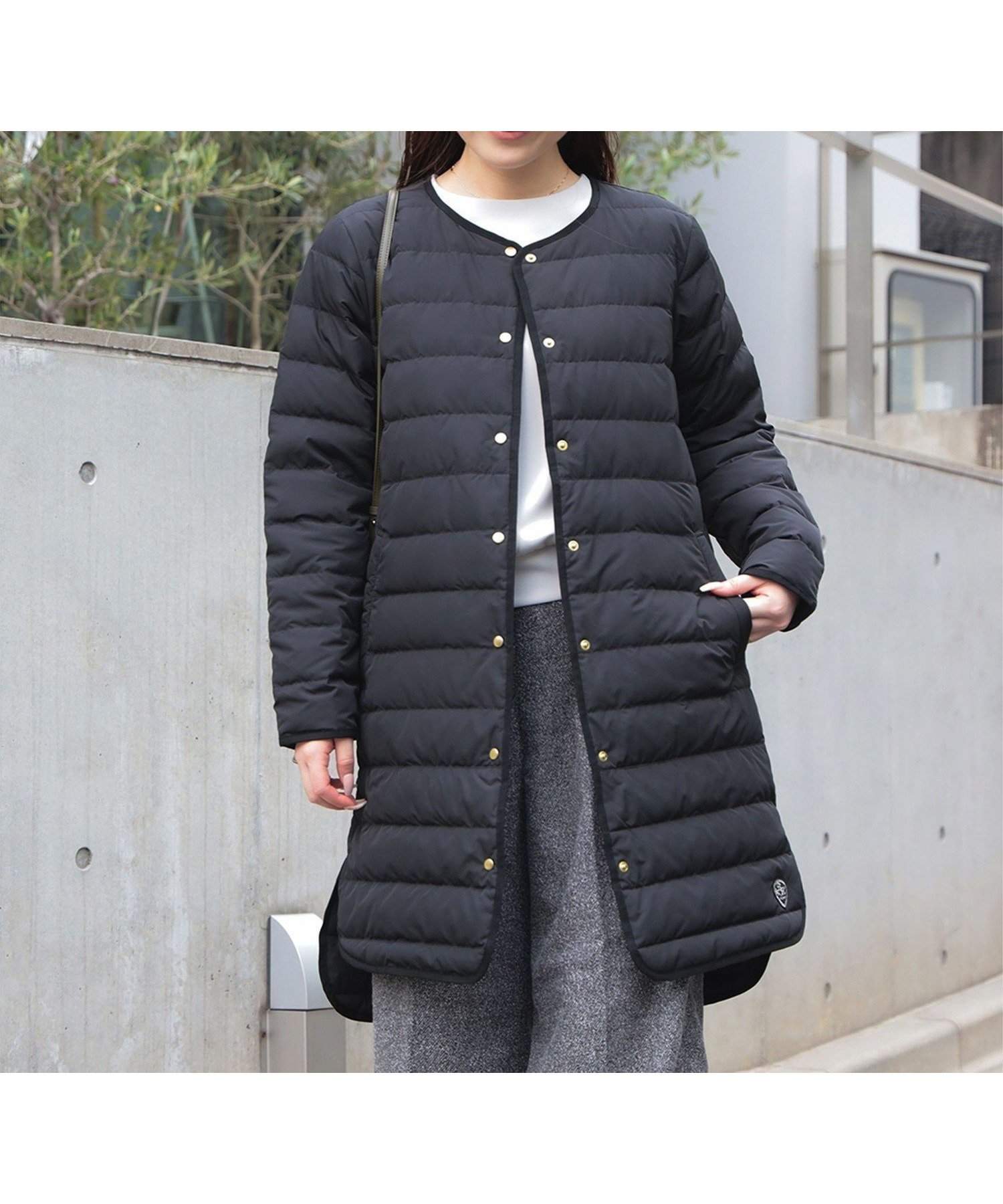 【ビームス ハート/BEAMS HEART】のフレンチ ダウン ロングコート 人気、トレンドファッション・服の通販 founy(ファニー) 　ファッション　Fashion　レディースファッション　Fashion for Women　アウター　Coat / Outerwear Collection　コート・ロングコート・ピーコート　Long Coats, Peacoats & More　インナー　Innerwear　シンプル　Simple, Minimal　スタイリッシュ　Stylish, Fashionable　スラックス　Slacks, Dress Pants　タイトスカート　Pencil Skirt, Tight Skirt　タートルネック　Turtleneck, High Neck　ダウン　Down, Puffer　チェスターコート　Chester Coat, Long Coat　人気　Popular, Best Seller　ハイネック　High Neck, Mock Neck　フェザー　Feather, Feather Detail　フランス　France, French　フレンチ　French, French Style　マフラー　Scarf, Muffler　ロング　Long, Long-Length　ワイド　Wide, Wide Fit　冬　Winter / This Winter　エレガント 上品　Elegant　 other-1|ID: prp329100004785821 ipo3291000000034740211