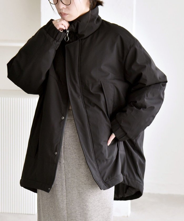 【シップス フォー ウィメン/SHIPS】のquaranciel 撥水加工 中綿 スタンドカラー ダブル ジップ モンスター コート インテリア・キッズ・メンズ・レディースファッション・服の通販 founy(ファニー) https://founy.com/ ファッション Fashion レディースファッション Fashion for Women アウター Coat / Outerwear Collection コート・ロングコート・ピーコート Long Coats, Peacoats & More インナー Innerwear カーゴパンツ Cargo Pants, Utility Pants ジップ Zip, Zipper スウェット / スエット Sweatshirt, Sweatwear スタンド Stand Collar, Upright Stand スラックス Slacks, Dress Pants ダブル Double, Double-Breasted デニム Denim, Jeans Material ドローコード Drawcord, Drawstring Cord バランス Balance, Style Balance フロント Front, Front Design ボトム Bottoms, Lower Wear 防寒 Cold Protection, Winter-Ready おすすめ Recommended / Our Picks 2025年 2025 2025-2026秋冬・A/W Autumn/Winter 2025–26 AW25–26 |ID: prp329100004785857 ipo3291000000034859820