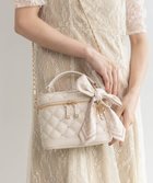 【ランダ/RANDA】の2WAY リボンチャームキルティングバニティバッグ 人気、トレンドファッション・服の通販 founy(ファニー) ファッション Fashion レディースファッション Fashion for Women バッグ Bags キルティング Quilted, Quilting ショルダー Shoulder, Shoulder Strap スカーフ Scarf, Neckwear チャーム Charm, Pendant ハンカチ Handkerchief, Hanky ビジュー Bijou, Jewel-like Accent ベロア Velour, Soft Velvet ポケット Pocket, Pocket Detail ポーチ Pouch, Small Case リップ Lip, Lip Motif リボン Ribbon, Bow エレガント 上品 Elegant 財布 Wallet, Purse thumbnail CREAM|ID: prp329100004785858 ipo3291000000034803331