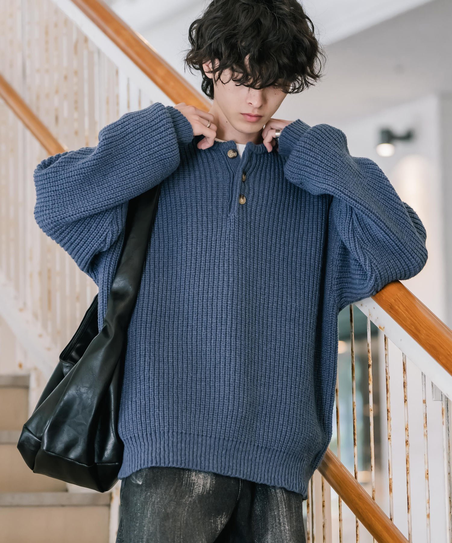 【ロッキーモンロー/Rocky Monroe】の新色追加 オーバーサイズ畦編みヘンリーネックニットセーター インテリア・キッズ・メンズ・レディースファッション・服の通販 founy(ファニー) 　ファッション　Fashion　レディースファッション　Fashion for Women　トップス・カットソー　Cut & Sew Tops　ニット　Knit Tops & Sweaters　畦編みニット・テクスチャードトップス　Ribbed Knit Sweaters / Textured Knit Tops　インナー　Innerwear　ウッド　Wooden Design　畦　Ribbed Knit　シンプル　Simple, Minimal　スラックス　Slacks, Dress Pants　デニム　Denim, Jeans Material　バランス　Balance, Style Balance　フェミニン　Feminine, Girly　マーブル　Marble, Marble Pattern　メンズ　Men's, Menswear　ラウンド　Round, Round Neck　リラックス　Relax, Relaxed Fit　再入荷　Restock / Back in Stock　おすすめ　Recommended / Our Picks　ブルー|ID: prp329100004785879 ipo3291000000034740450