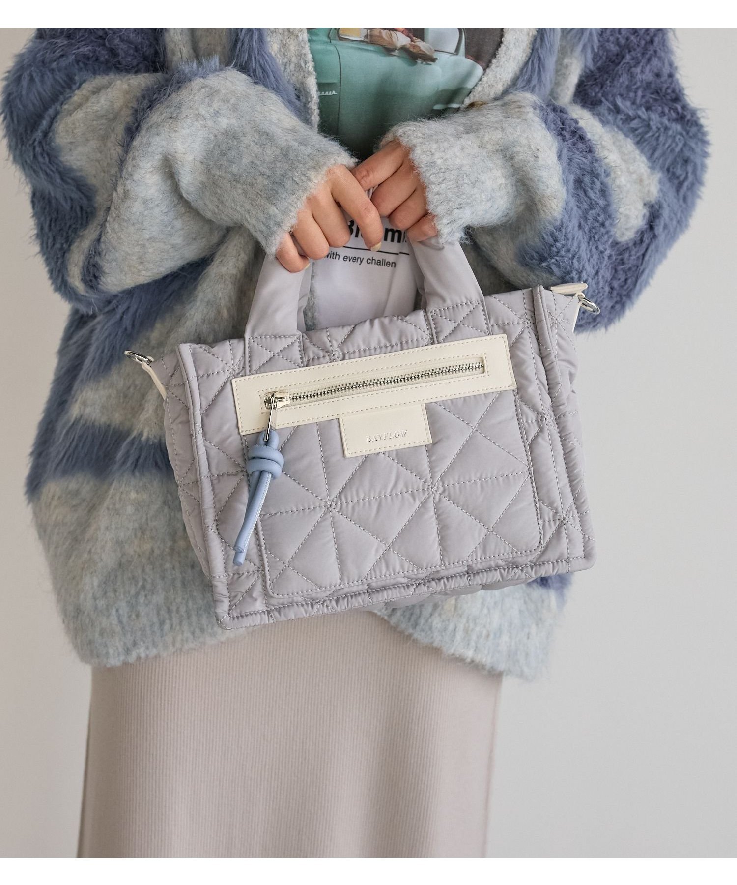 【ベイフロー/BAYFLOW】の≪完売カラー追加 ≫ 500mlペットボトルが入る キルトパッファースクエアショルダー インテリア・キッズ・メンズ・レディースファッション・服の通販 founy(ファニー) ファッション Fashion レディースファッション Fashion for Women オレンジ Orange キルティング Quilted, Quilting ポケット Pocket, Pocket Detail 人気 Popular, Best Seller 財布 Wallet, Purse ライトグレー12|ID: prp329100004785881 ipo3291000000034890003