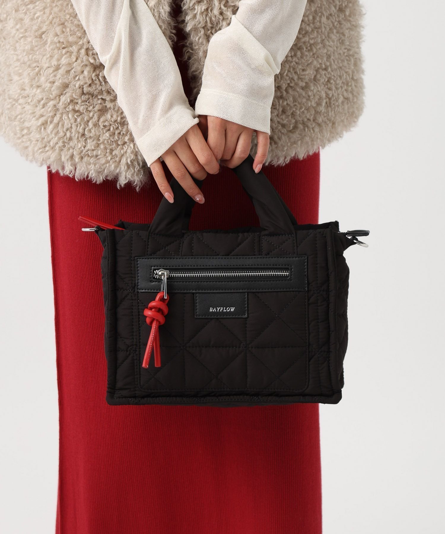 【ベイフロー/BAYFLOW】の≪完売カラー追加 ≫ 500mlペットボトルが入る キルトパッファースクエアショルダー インテリア・キッズ・メンズ・レディースファッション・服の通販 founy(ファニー) ファッション Fashion レディースファッション Fashion for Women オレンジ Orange キルティング Quilted, Quilting ポケット Pocket, Pocket Detail 人気 Popular, Best Seller 財布 Wallet, Purse ブラック19|ID: prp329100004785881 ipo3291000000034890005