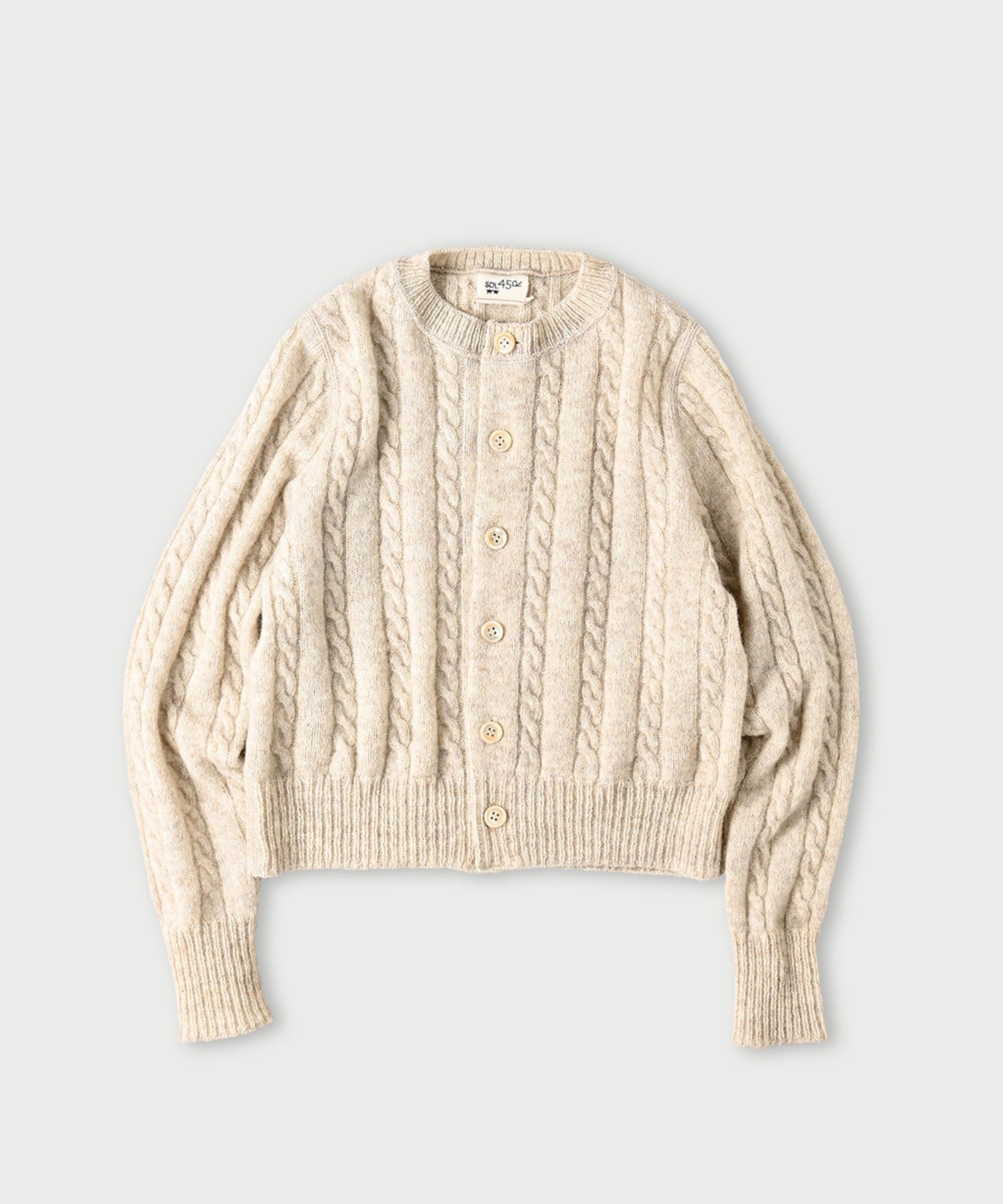 【フォーティファイブ アール/45R】のシェットランドケーブル縮絨のカーディガン インテリア・キッズ・メンズ・レディースファッション・服の通販 founy(ファニー) 　ファッション　Fashion　レディースファッション　Fashion for Women　トップス・カットソー　Cut & Sew Tops　カーディガン・羽織り　Layered Style Cardigans　カーディガン　Cardigan, Knitwear　コンパクト　Compact, Small Size　セーター　Sweater, Knitwear　アンティークホワイト|ID: prp329100004785905 ipo3291000000034927738