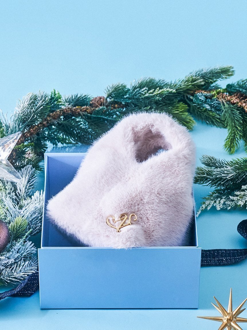 【スナイデル/SNIDEL】の【WEB限定カラーあり】ファーバッグ 人気、トレンドファッション・服の通販 founy(ファニー) 　ファッション　Fashion　レディースファッション　Fashion for Women　バッグ　Bags　イエロー　Yellow　オケージョン　Occasion Wear　コンパクト　Compact, Small Size　スマート　Smart, Elegant　フォルム　Silhouette, Form　ブローチ　Brooch, Pin Brooch　ポケット　Pocket, Pocket Detail　マフラー　Scarf, Muffler　メタル　Metal, Metal Parts　ラップ　Wrap, Wrap Design　リュクス　Luxury, Elegant, High-End, Chic　おすすめ　Recommended / Our Picks　 other-1|ID: prp329100004785909 ipo3291000000034740612