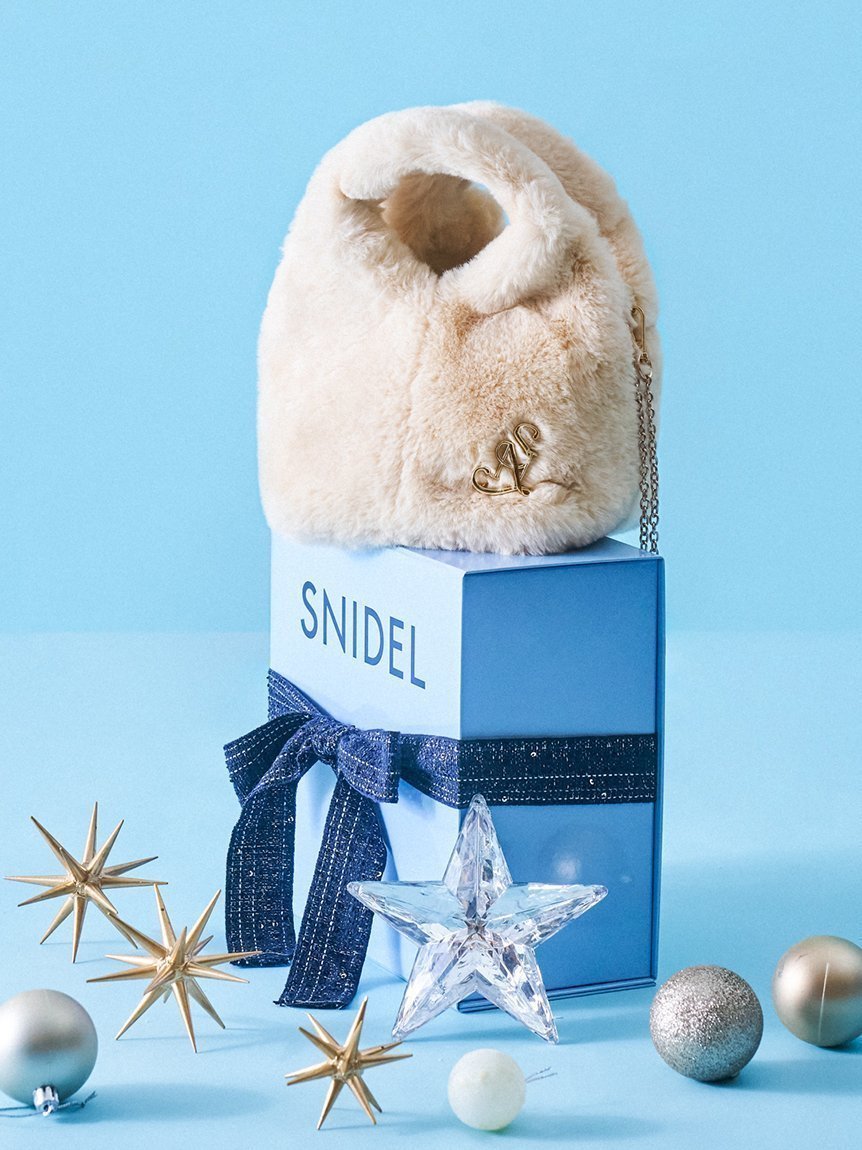 【スナイデル/SNIDEL】の【WEB限定カラーあり】ファーバッグ インテリア・キッズ・メンズ・レディースファッション・服の通販 founy(ファニー) 　ファッション　Fashion　レディースファッション　Fashion for Women　バッグ　Bags　イエロー　Yellow　オケージョン　Occasion Wear　コンパクト　Compact, Small Size　スマート　Smart, Elegant　フォルム　Silhouette, Form　ブローチ　Brooch, Pin Brooch　ポケット　Pocket, Pocket Detail　マフラー　Scarf, Muffler　メタル　Metal, Metal Parts　ラップ　Wrap, Wrap Design　リュクス　Luxury, Elegant, High-End, Chic　おすすめ　Recommended / Our Picks　YEL[032]|ID: prp329100004785909 ipo3291000000034740616