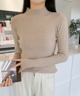 【アイモハ/aimoha】のaimoha -select-/無地モックネックニットソートップス 人気、トレンドファッション・服の通販 founy(ファニー) ファッション Fashion レディースファッション Fashion for Women トップス・カットソー Cut & Sew Tops ニット Knit Tops & Sweaters なめらか Smooth, Silky Texture インナー Innerwear シンプル Simple, Minimal ジャケット Jacket, Outerwear ビジネス 仕事 通勤 Business / Work / Commuting エレガント 上品 Elegant 定番 Standard, Basic Item 無地 Plain, Solid Color A/W・秋冬 Autumn/Winter |ID:prp329100004785927