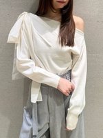 【スナイデル/SNIDEL】のリボンショルダーニットトップス 人気、トレンドファッション・服の通販 founy(ファニー) ファッション Fashion レディースファッション Fashion for Women トップス・カットソー Cut & Sew Tops ニット Knit Tops & Sweaters エレガント 上品 Elegant オーガンジー Organza Fabric コンパクト Compact, Small Size 今季 This Season, Current Season ショルダー Shoulder, Shoulder Strap スマート Smart, Elegant トレンド Trend, Trending Now ドッキング Docking, Mixed Material バランス Balance, Style Balance フェミニン Feminine, Girly リボン Ribbon, Bow おすすめ Recommended / Our Picks |ID:prp329100004785943