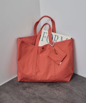 【サロン アダム エ ロペ/SALON adam et rope'】の【L.L.Bean for SALON(エル・エル・ビーン)】別注グローサリー・トート チャームポーチ 人気、トレンドファッション・服の通販 founy(ファニー) ファッション Fashion レディースファッション Fashion for Women バッグ Bags ポーチ&ミニバッグ Pouches & Mini Bags アウトドア Outdoor Clothing イエロー Yellow コーティング Coating, Coated Finish シューズ Shoes, Footwear ショルダー Shoulder, Shoulder Strap スポーツ Sports, Activewear チャーム Charm, Pendant ポケット Pocket, Pocket Detail ポーチ Pouch, Small Case 別注 Limited Edition, Custom Order リュック Backpack, Rucksack ギフト プレゼント Gift / Present ビジネス 仕事 通勤 Business / Work / Commuting |ID:prp329100004785951