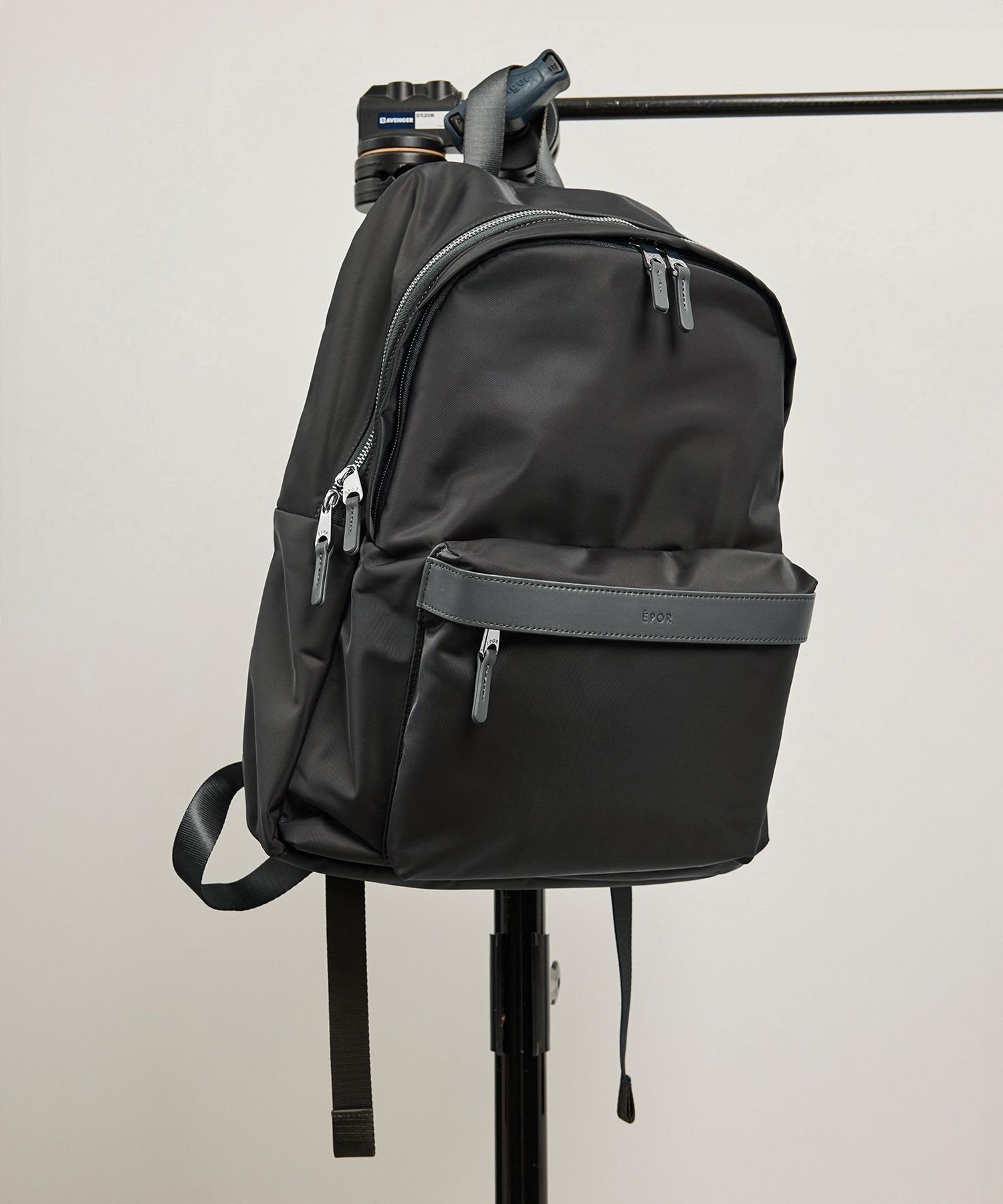 【ロペ/ROPE'】の【E POR】【A4/PC対応・撥水・軽量】Pac Sac(パックサック) インテリア・キッズ・メンズ・レディースファッション・服の通販 founy(ファニー) 　ファッション　Fashion　レディースファッション　Fashion for Women　エレガント 上品　Elegant　クッション　Cushion, Throw Pillow　軽量　Lightweight, Ultra Light　シルバー　Silver, Metallic Silver　シンプル　Simple, Minimal　スマホ　Smartphone, Mobile Device　スマート　Smart, Elegant　スーツ　Suit, Formalwear　フィット　Fit, Slim Fit　フォルム　Silhouette, Form　フラップ　Flap, Flap Pocket　ポケット　Pocket, Pocket Detail　メッシュ　Mesh, Net Fabric　リュック　Backpack, Rucksack　おすすめ　Recommended / Our Picks　ビジネス 仕事 通勤　Business / Work / Commuting　グレー(07)|ID: prp329100004785956 ipo3291000000034791812