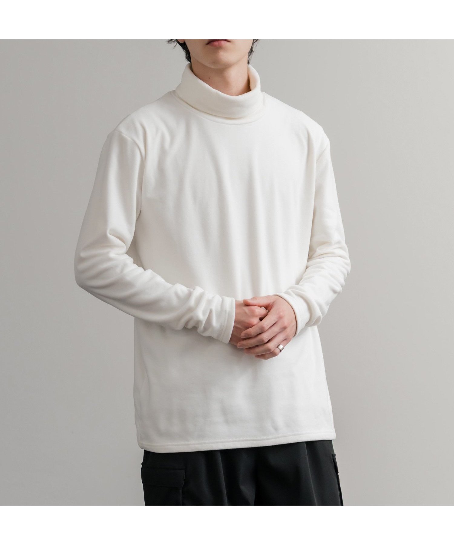 【ロッキーモンロー/Rocky Monroe】のストレッチフリースタートルネック長袖Tシャツ インテリア・キッズ・メンズ・レディースファッション・服の通販 founy(ファニー) 　ファッション　Fashion　レディースファッション　Fashion for Women　トップス・カットソー　Cut & Sew Tops　シャツ・ブラウス・オフィスカジュアル　Elegant Blouses & Button-Ups　ロングTシャツ・Tシャツ　Longline T-Shirts & Tees　タートルネック・ハイネックトップス　Turtlenecks & High-Neck Tops　インナー　Innerwear　シンプル　Simple, Minimal　ストレッチ　Stretch, Stretchy Fabric　タートルネック　Turtleneck, High Neck　長袖　Long Sleeve, Full Sleeve　フィット　Fit, Slim Fit　フォルム　Silhouette, Form　メンズ　Men's, Menswear　リラックス　Relax, Relaxed Fit　ロング　Long, Long-Length　再入荷　Restock / Back in Stock　おすすめ　Recommended / Our Picks　1.オフホワイト|ID: prp329100004785959 ipo3291000000034901441