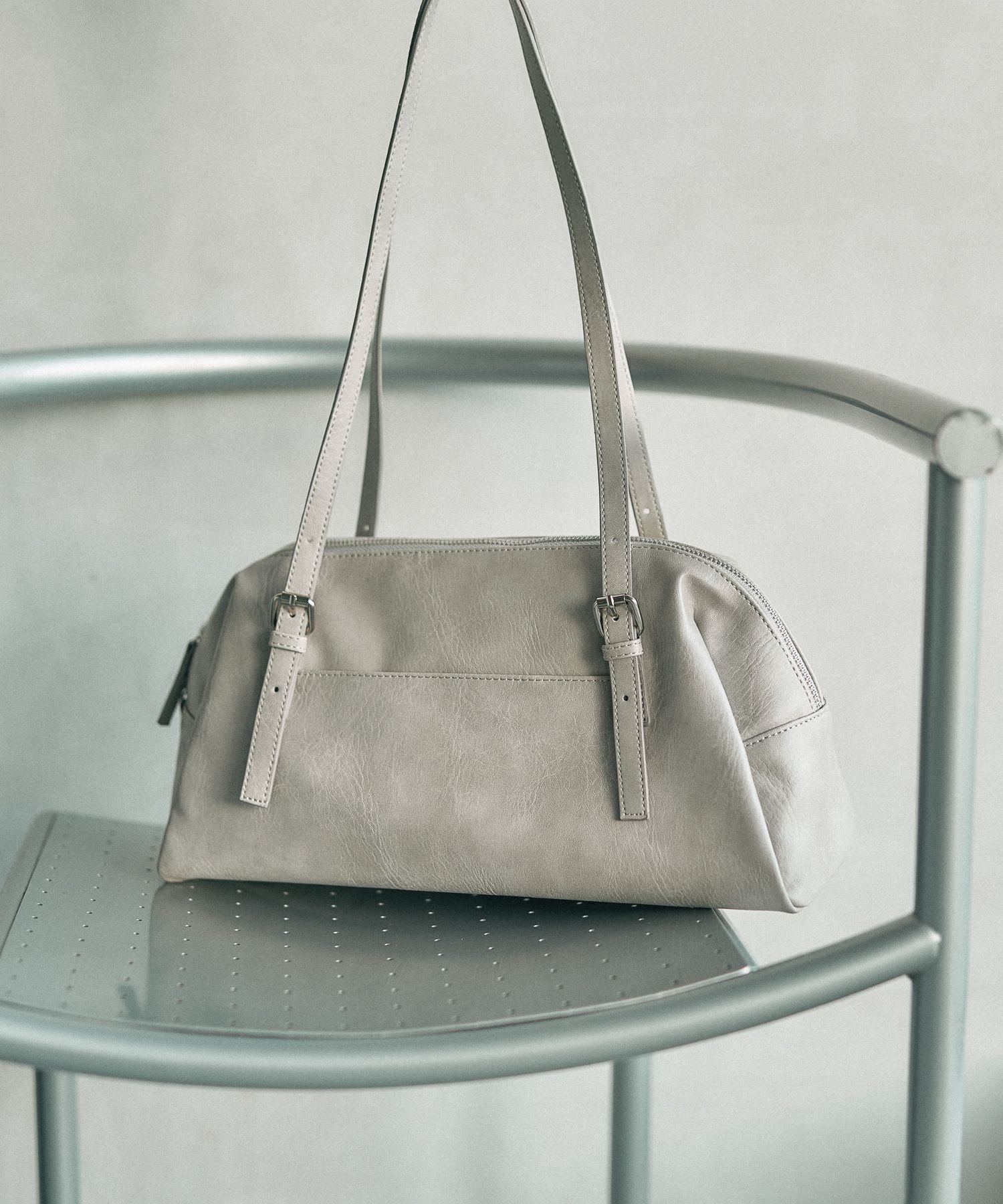 【レプシィム ローリーズファーム/LEPSIM LOWRYS FARM】のロングハンドルボストン インテリア・キッズ・メンズ・レディースファッション・服の通販 founy(ファニー) ファッション Fashion レディースファッション Fashion for Women おすすめ Recommended / Our Picks インナー Innerwear スカーフ Scarf, Neckwear チャーム Charm, Pendant トレンド Trend, Trending Now フィット Fit, Slim Fit フェイクレザー Faux Leather, PU Leather ボストンバッグ Boston Bag, Retro Bag ポケット Pocket, Pocket Detail メタル Metal, Metal Parts ロング Long, Long-Length 今季 This Season, Current Season グレージュ15|ID: prp329100004785985 ipo3291000000034945472