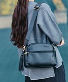 【ビームス ハート/BEAMS HEART】のフリンジ ショルダーバッグ 25AW レディース オンオフ兼用 ポケット付き 合皮 ギフト 人気、トレンドファッション・服の通販 founy(ファニー) ファッション Fashion レディースファッション Fashion for Women ジップ Zip, Zipper フリンジ Fringe, Tassel フロント Front, Front Design ポケット Pocket, Pocket Detail おすすめ Recommended / Our Picks セレモニー Ceremony ギフト プレゼント Gift / Present 入学式 Entrance Ceremony 卒業式 Graduation Ceremony 結婚式 Wedding 披露宴 Wedding Reception 2025年 2025 2025-2026秋冬・A/W Autumn/Winter 2025–26 AW25–26 thumbnail BLACK|ID: prp329100004786057 ipo3291000000034772008