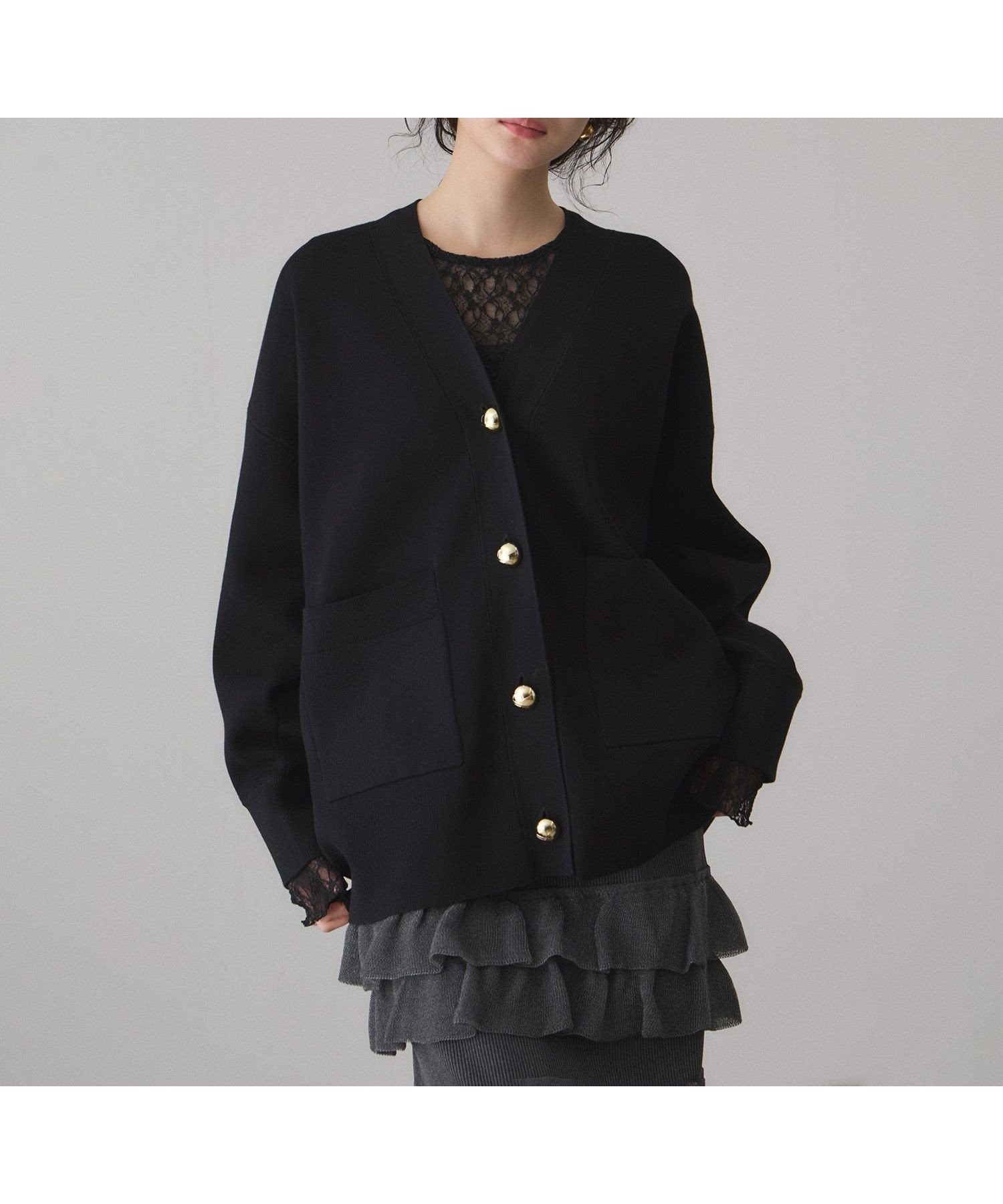 【アダム エ ロペ/ADAM ET ROPE'】の【サステナブル】ロゴボタンミドルカーディガン インテリア・キッズ・メンズ・レディースファッション・服の通販 founy(ファニー) ファッション Fashion レディースファッション Fashion for Women トップス・カットソー Cut & Sew Tops カーディガン・羽織り Layered Style Cardigans インナー Innerwear オレンジ Orange カーディガン Cardigan, Knitwear タートルネック Turtleneck, High Neck デコルテ Décolleté, Neckline ボトム Bottoms, Lower Wear ポケット Pocket, Pocket Detail ミドル Middle Length, Mid Height リラックス Relax, Relaxed Fit おすすめ Recommended / Our Picks ブラック(01)|ID: prp329100004786079 ipo3291000000034804841