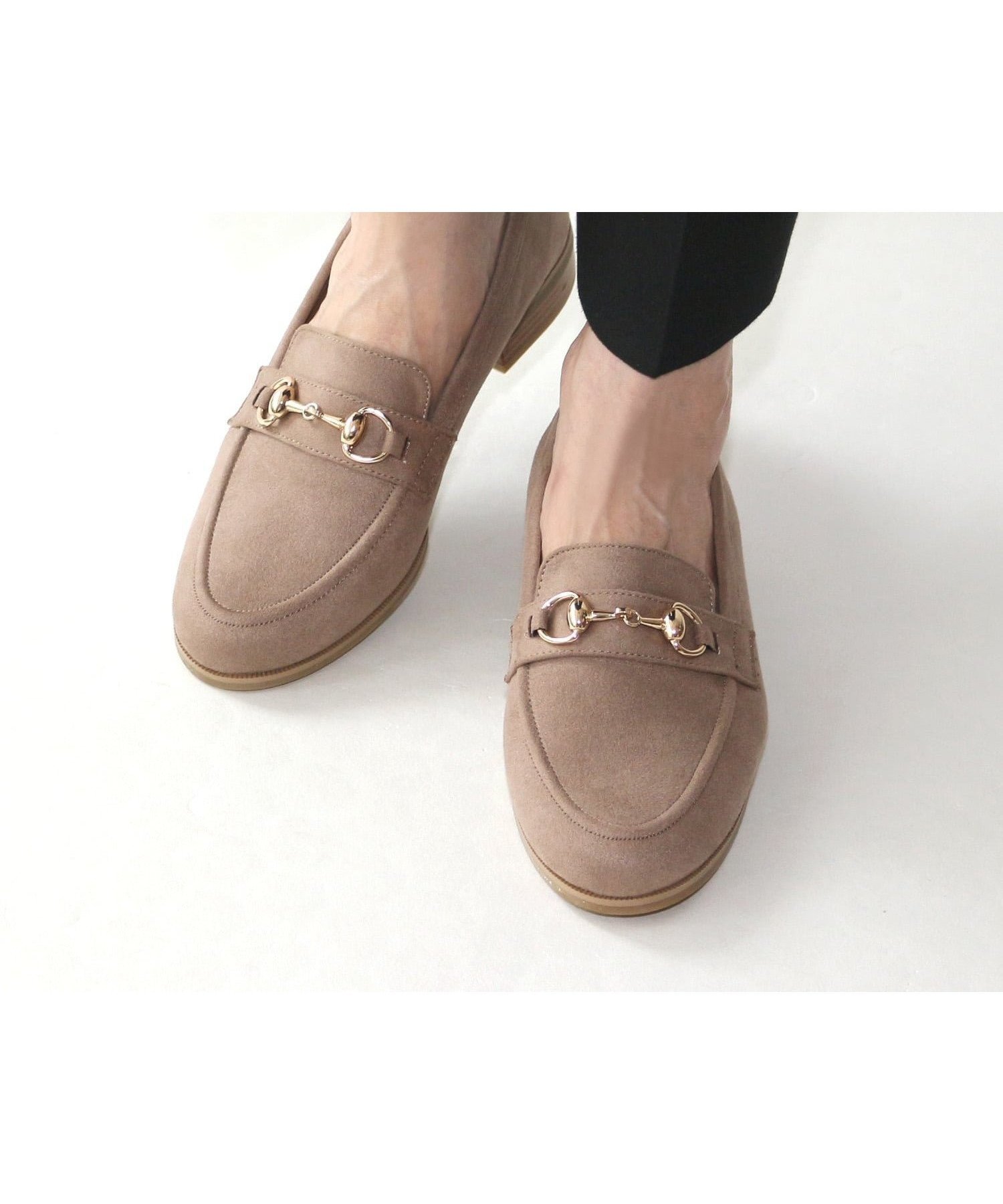 【フィン/Fin】の撥水 防汚機能付きスエードビットローファー【低反発スポンジ入り】 インテリア・キッズ・メンズ・レディースファッション・服の通販 founy(ファニー) 　ファッション　Fashion　レディースファッション　Fashion for Women　クッション　Cushion, Throw Pillow　クラシカル　Classical, Vintage-Inspired　今季　This Season, Current Season　デニム　Denim, Jeans Material　フォルム　Silhouette, Form　モチーフ　Motif, Design Theme　ワイド　Wide, Wide Fit　エレガント 上品　Elegant　ベージュ|ID: prp329100004786098 ipo3291000000035085888