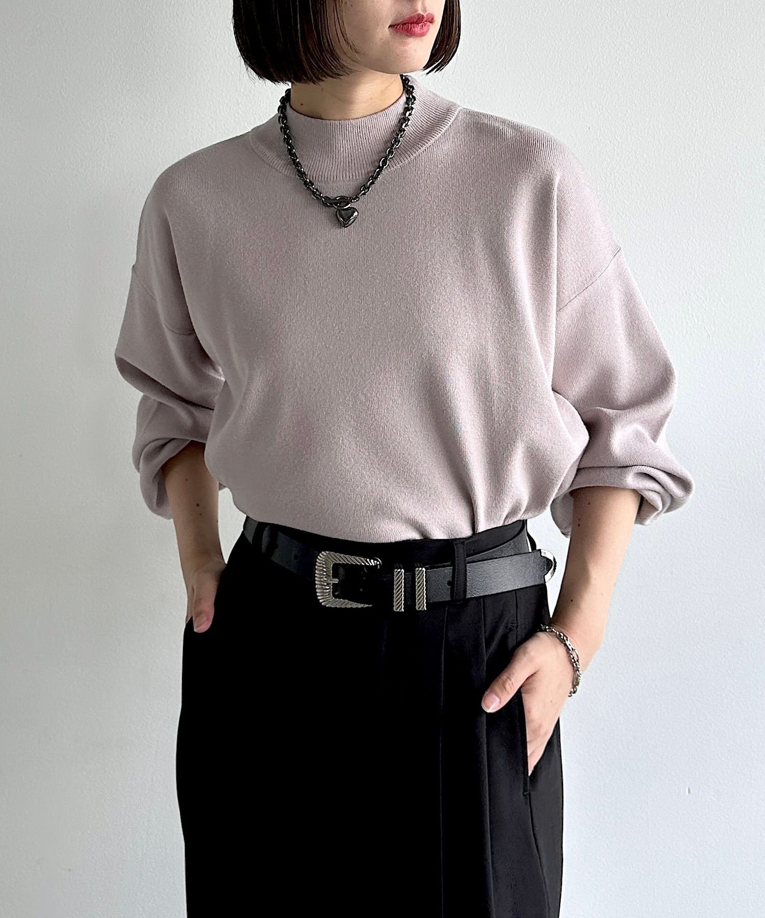 【ページボーイ/PAGEBOY】のハイネックボリュームニット インテリア・キッズ・メンズ・レディースファッション・服の通販 founy(ファニー) 　ファッション　Fashion　レディースファッション　Fashion for Women　トップス・カットソー　Cut & Sew Tops　ニット　Knit Tops & Sweaters　洗える　Machine Washable　ショルダー　Shoulder, Shoulder Strap　スリット　Slit, Slit Detail　ドロップ　Drop Shoulder, Dropped Style　定番　Standard, Basic Item　人気　Popular, Best Seller　フロント　Front, Front Design　ベーシック　Basic, Essential　冬　Winter / This Winter　再入荷　Restock / Back in Stock　プチプライス・低価格　Affordable / Budget Price　グレージュ12|ID: prp329100004786099 ipo3291000000034773713