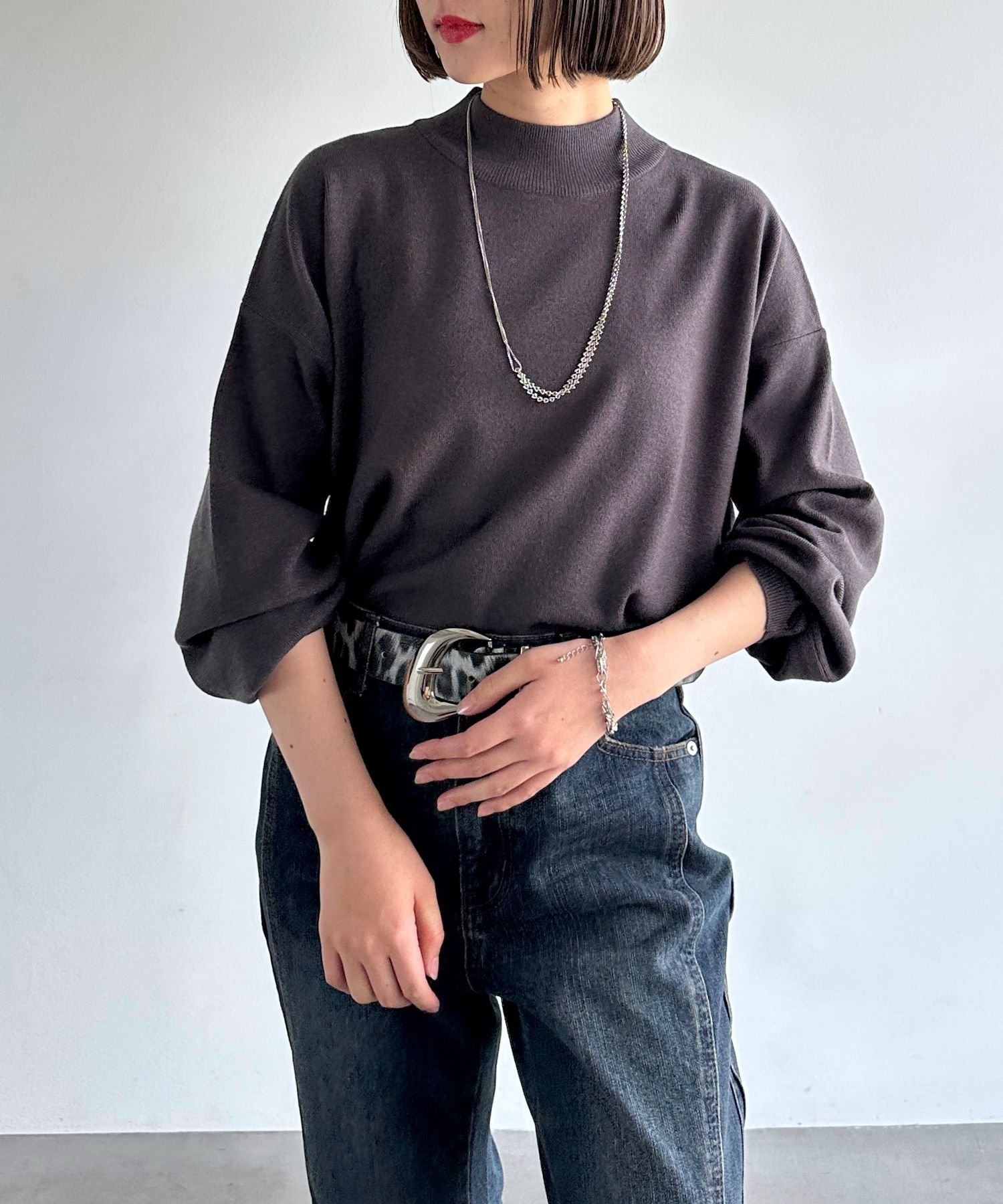 【ページボーイ/PAGEBOY】のハイネックボリュームニット インテリア・キッズ・メンズ・レディースファッション・服の通販 founy(ファニー) 　ファッション　Fashion　レディースファッション　Fashion for Women　トップス・カットソー　Cut & Sew Tops　ニット　Knit Tops & Sweaters　洗える　Machine Washable　ショルダー　Shoulder, Shoulder Strap　スリット　Slit, Slit Detail　ドロップ　Drop Shoulder, Dropped Style　定番　Standard, Basic Item　人気　Popular, Best Seller　フロント　Front, Front Design　ベーシック　Basic, Essential　冬　Winter / This Winter　再入荷　Restock / Back in Stock　プチプライス・低価格　Affordable / Budget Price　チャコールグレー18|ID: prp329100004786099 ipo3291000000034773718