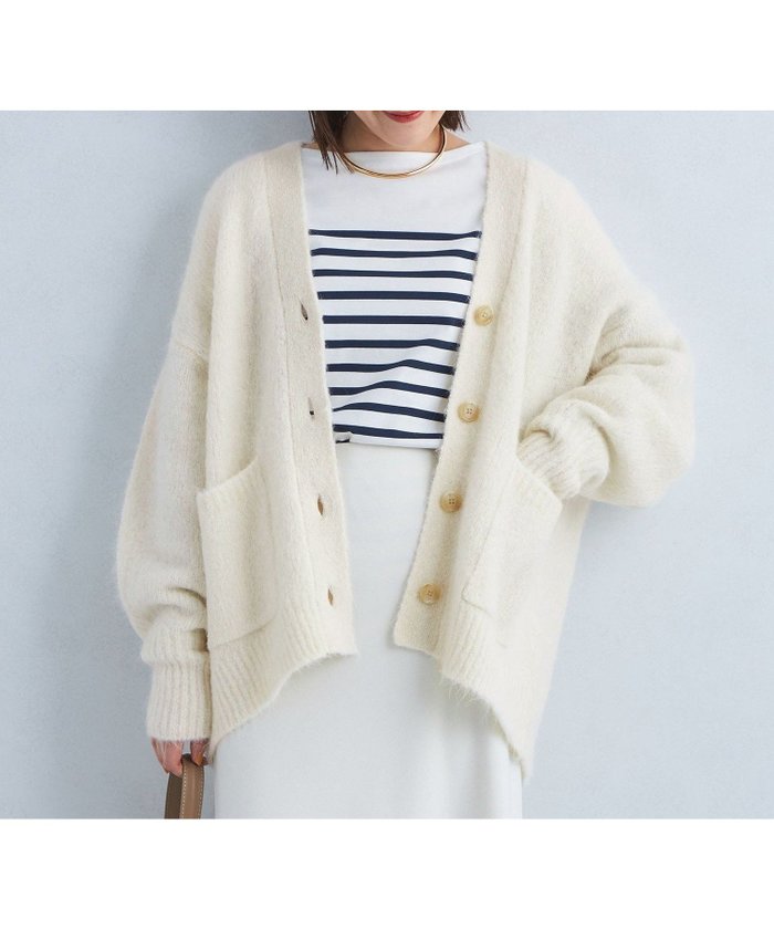 【ユナイテッドアローズ/UNITED ARROWS】のアルパカシャギー Vネックカーディガン インテリア・キッズ・メンズ・レディースファッション・服の通販 founy(ファニー) https://founy.com/ ファッション Fashion レディースファッション Fashion for Women トップス・カットソー Cut & Sew Tops カーディガン・羽織り Layered Style Cardigans Vネックトップス V-Neck Tops / V-Cut Neckline Shirts インナー Innerwear ウェーブ Wavy Pattern エアリー Airy Texture 秋 Autumn カーディガン Cardigan, Knitwear サロペット Overalls, Salopette デニム Denim, Jeans Material パッチ Patch, Appliqué フェミニン Feminine, Girly フロント Front, Front Design ベスト Vest, Waistcoat ポケット Pocket, Pocket Detail 冬 Winter / This Winter アウトレット Outlet / Clearance クリスマス X'mas Christmas / X'mas ギフト プレゼント Gift / Present |ID: prp329100004786241 ipo3291000000034742003