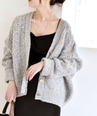 【シップス フォー ウィメン/SHIPS】のquaranciel 透かし編み Vネック コンパクト ドルマンニットカーディガン 人気、トレンドファッション・服の通販 founy(ファニー) ファッション Fashion レディースファッション Fashion for Women トップス・カットソー Cut & Sew Tops ニット Knit Tops & Sweaters カーディガン・羽織り Layered Style Cardigans Vネックトップス V-Neck Tops / V-Cut Neckline Shirts インナー Innerwear 洗える Machine Washable カットソー Cut and Sewn Top カーディガン Cardigan, Knitwear キャミソール Camisole, Spaghetti Strap Top コンパクト Compact, Small Size ショート Short, Short Length シンプル Simple, Minimal 透かし Cut-Out, Lacework デニム Denim, Jeans Material 人気 Popular, Best Seller バランス Balance, Style Balance フロント Front, Front Design ボトム Bottoms, Lower Wear レース Lace, Lace Fabric おすすめ Recommended / Our Picks エレガント 上品 Elegant 2025年 2025 2025-2026秋冬・A/W Autumn/Winter 2025–26 AW25–26 thumbnail ライトグレー|ID: prp329100004786308 ipo3291000000034872870