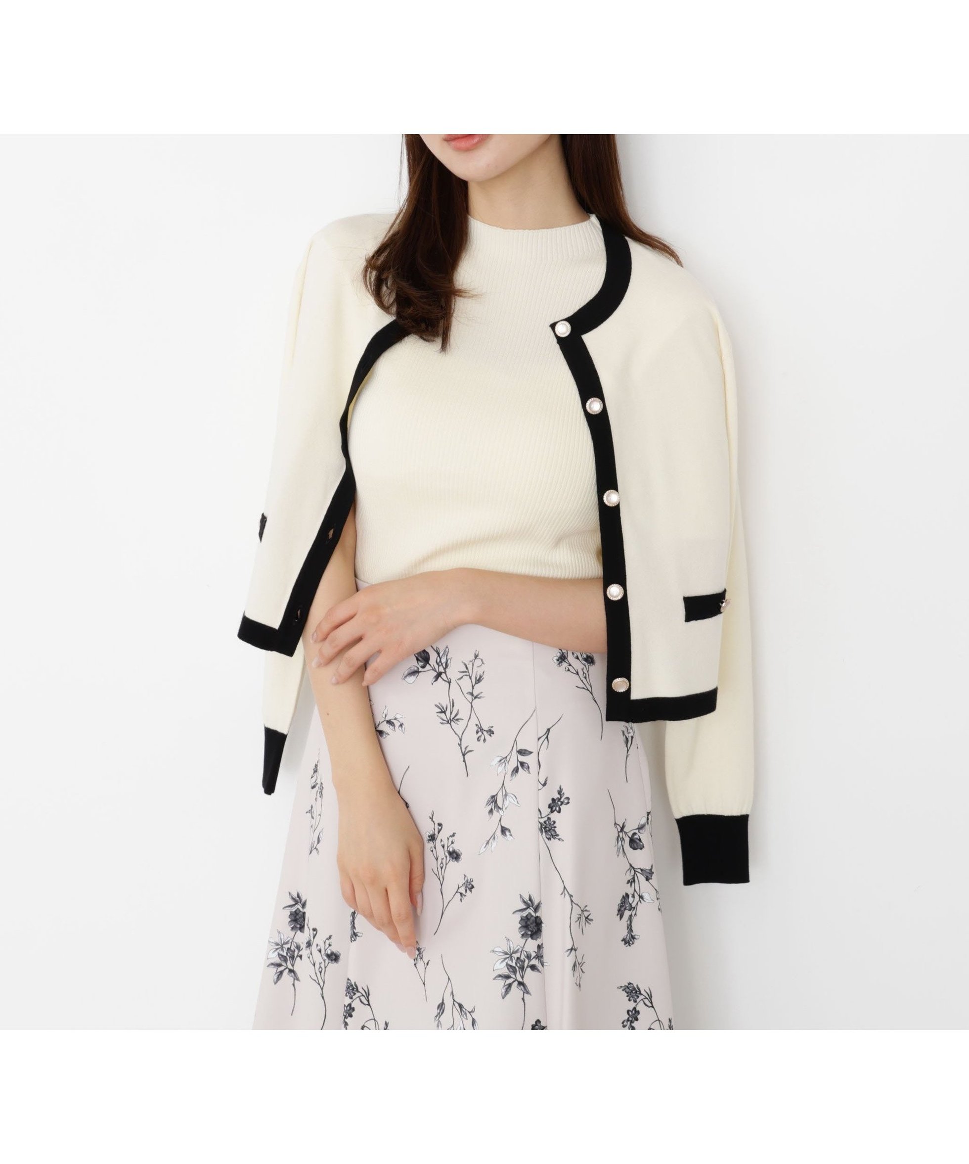 【プロポーション ボディドレッシング/PROPORTION BODY DRESSING】のハンドウォッシャブル ニュアンス釦ニットアンサンブル 25AW インテリア・キッズ・メンズ・レディースファッション・服の通販 founy(ファニー) 　ファッション　Fashion　レディースファッション　Fashion for Women　トップス・カットソー　Cut & Sew Tops　ニット　Knit Tops & Sweaters　アンサンブルニット　Knit Ensembles & Twin Sets　2025年　2025　2025-2026秋冬・A/W　Autumn/Winter 2025–26 AW25–26　アンサンブル　Ensemble Set　インナー　Innerwear　カーディガン　Cardigan, Knitwear　エクリュ×ブラック1|ID: prp329100004786334 ipo3291000000035163785