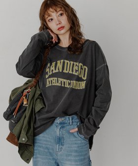 【ベイフロー/BAYFLOW】のヴィンテージ感のある風合い ピグメントロゴロンT 人気、トレンドファッション・服の通販 founy(ファニー) ファッション Fashion レディースファッション Fashion for Women トップス・カットソー Cut & Sew Tops ロングTシャツ・Tシャツ Longline T-Shirts & Tees インナー Innerwear ヴィンテージ Vintage Style シンプル Simple, Minimal デニム Denim, Jeans Material トレンド Trend, Trending Now 定番 Standard, Basic Item 長袖 Long Sleeve, Full Sleeve プリント Print, Printed Pattern 半袖 Short Sleeve, Half Sleeve ラバー Rubber, Rubber Sole おすすめ Recommended / Our Picks |ID:prp329100004786523