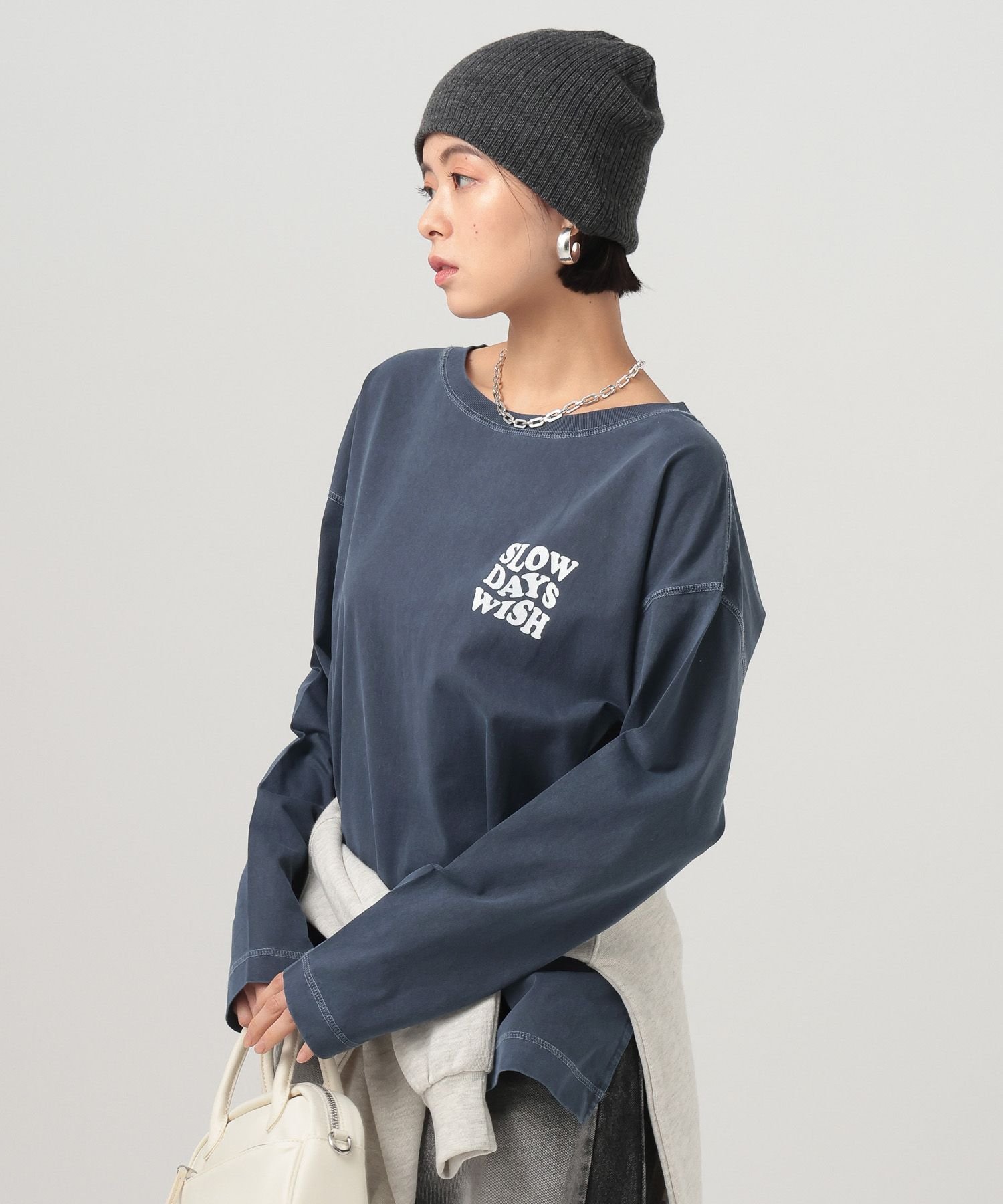 【ベイフロー/BAYFLOW】のヴィンテージ感のある風合い ピグメントロゴロンT インテリア・キッズ・メンズ・レディースファッション・服の通販 founy(ファニー) 　ファッション　Fashion　レディースファッション　Fashion for Women　トップス・カットソー　Cut & Sew Tops　ロングTシャツ・Tシャツ　Longline T-Shirts & Tees　インナー　Innerwear　ヴィンテージ　Vintage Style　シンプル　Simple, Minimal　デニム　Denim, Jeans Material　トレンド　Trend, Trending Now　定番　Standard, Basic Item　長袖　Long Sleeve, Full Sleeve　プリント　Print, Printed Pattern　半袖　Short Sleeve, Half Sleeve　ラバー　Rubber, Rubber Sole　おすすめ　Recommended / Our Picks　【WEB限定】ネイビー88|ID: prp329100004786523 ipo3291000000036162241