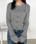 【ラナン/Ranan】のRanan/ U.S.P ゴールド調ボタン刺繍ケーブルカーディガン 人気、トレンドファッション・服の通販 founy(ファニー) ファッション Fashion レディースファッション Fashion for Women トップス・カットソー Cut & Sew Tops カーディガン・羽織り Layered Style Cardigans イタリア Italy 腕時計 Wristwatch カーディガン Cardigan, Knitwear キャップ Cap, Baseball Cap コレクション Collection, Seasonal Line シンプル Simple, Minimal スウェット / スエット Sweatshirt, Sweatwear スラックス Slacks, Dress Pants タイトスカート Pencil Skirt, Tight Skirt デニム Denim, Jeans Material フィット Fit, Slim Fit フェミニン Feminine, Girly ベーシック Basic, Essential ポケット Pocket, Pocket Detail 別注 Limited Edition, Custom Order 羽織 Haori, Light Jacket メンズ Men's, Menswear ワンポイント One Point, Statement Accent おすすめ Recommended / Our Picks エレガント 上品 Elegant ビジネス 仕事 通勤 Business / Work / Commuting 2025年 2025 2025-2026秋冬・A/W Autumn/Winter 2025–26 AW25–26 thumbnail GR|ID: prp329100004786576 ipo3291000000035227217