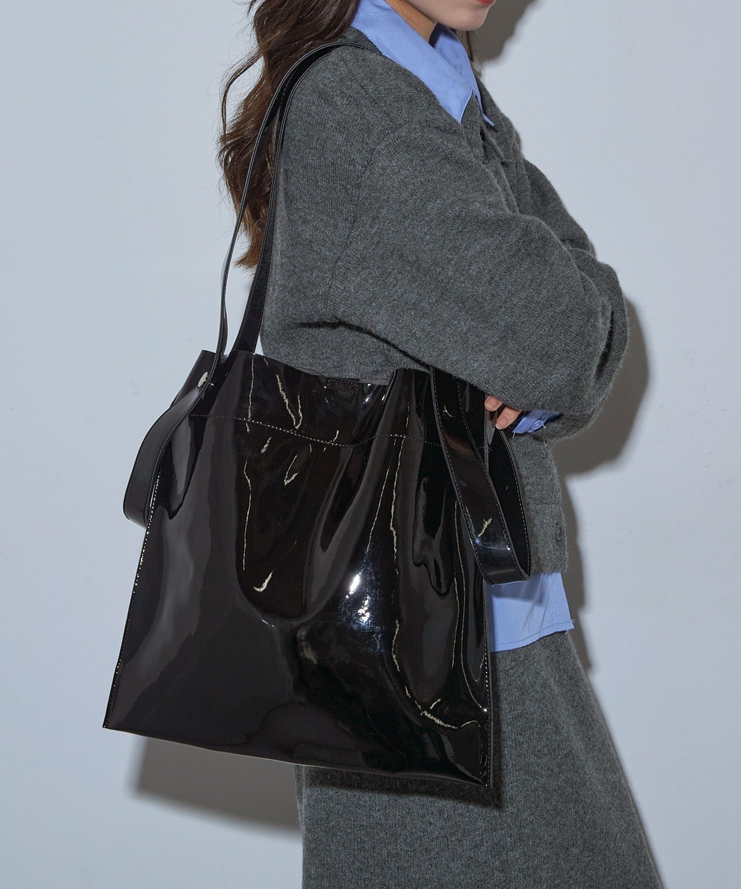 【セットアップセブン/SETUP7】のBEAURE/【25AW 限定カラー追加】カウレザートートバッグ A4 2way ショルダー インテリア・キッズ・メンズ・レディースファッション・服の通販 founy(ファニー) 　ファッション　Fashion　レディースファッション　Fashion for Women　バッグ　Bags　ショルダー　Shoulder, Shoulder Strap　シルバー　Silver, Metallic Silver　シンプル　Simple, Minimal　スペシャル　Special, Limited Edition　ポケット　Pocket, Pocket Detail　別注　Limited Edition, Custom Order　再入荷　Restock / Back in Stock　2024年　2024　2024-2025秋冬・A/W　Autumn/Winter 2024–25 AW24–25　2025年　2025　2025-2026秋冬・A/W　Autumn/Winter 2025–26 AW25–26　ENAMEL|ID: prp329100004786608 ipo3291000000034743485